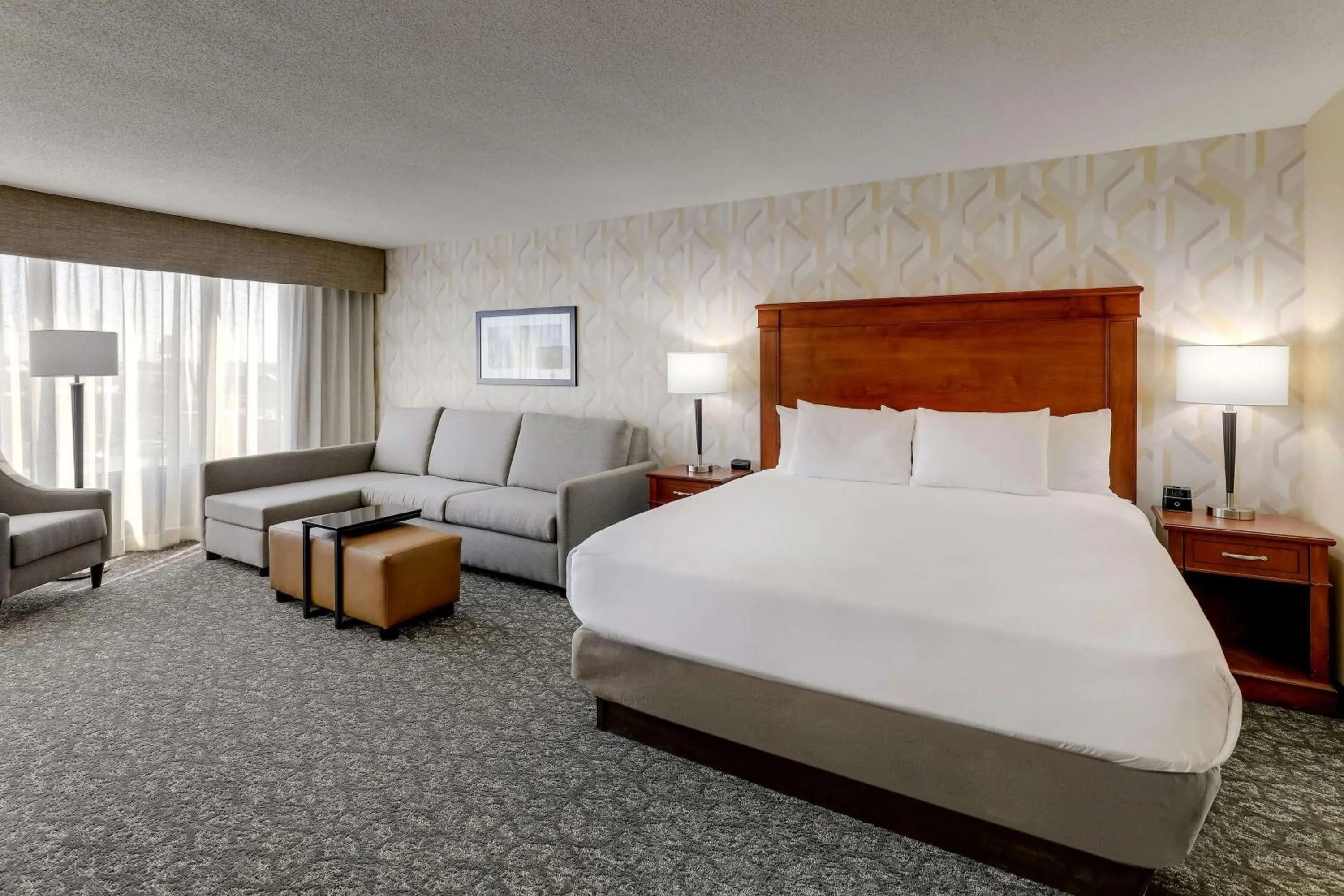 Bedroom, Bed in Drury Inn & Suites Marion