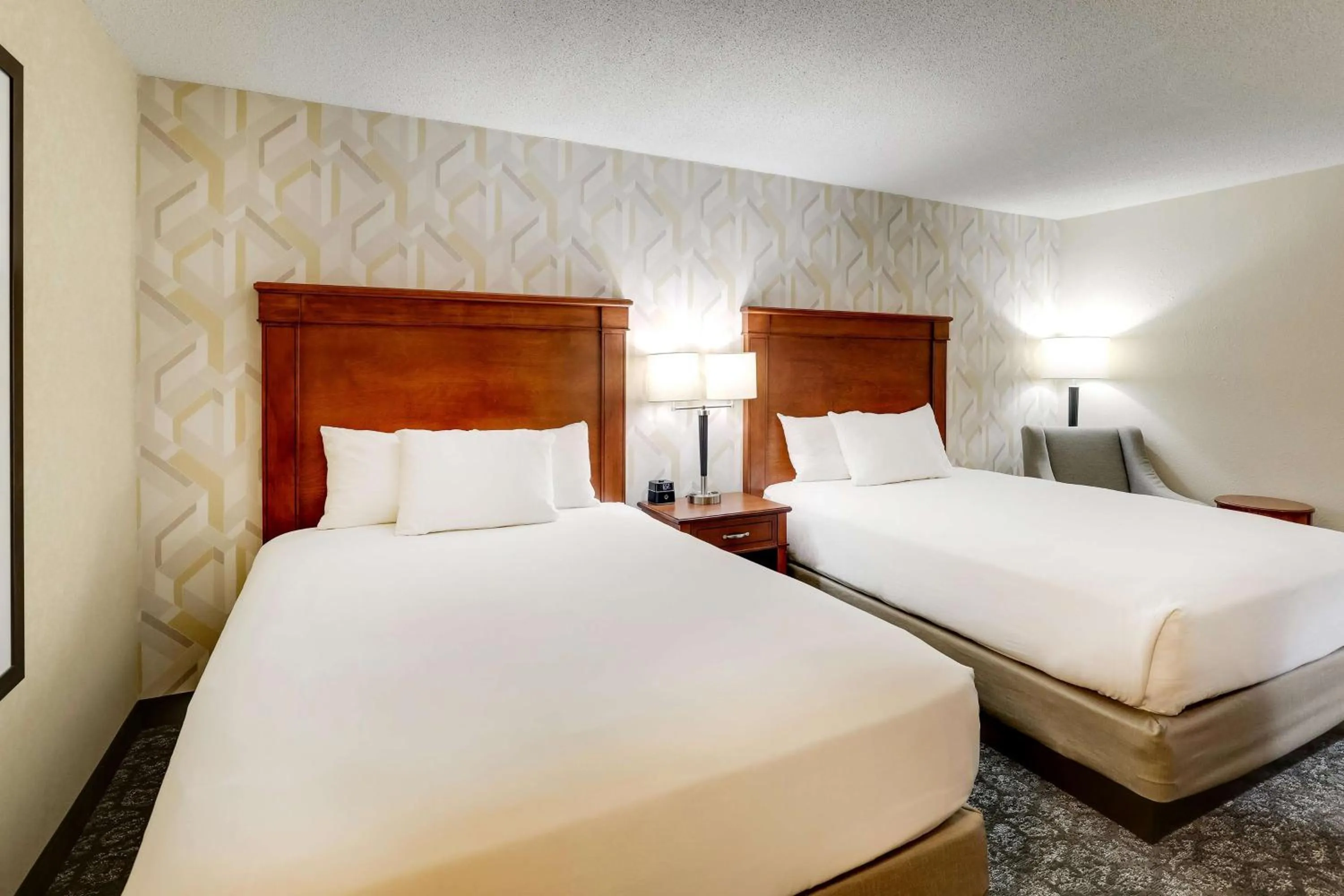 Bedroom, Bed in Drury Inn & Suites Marion