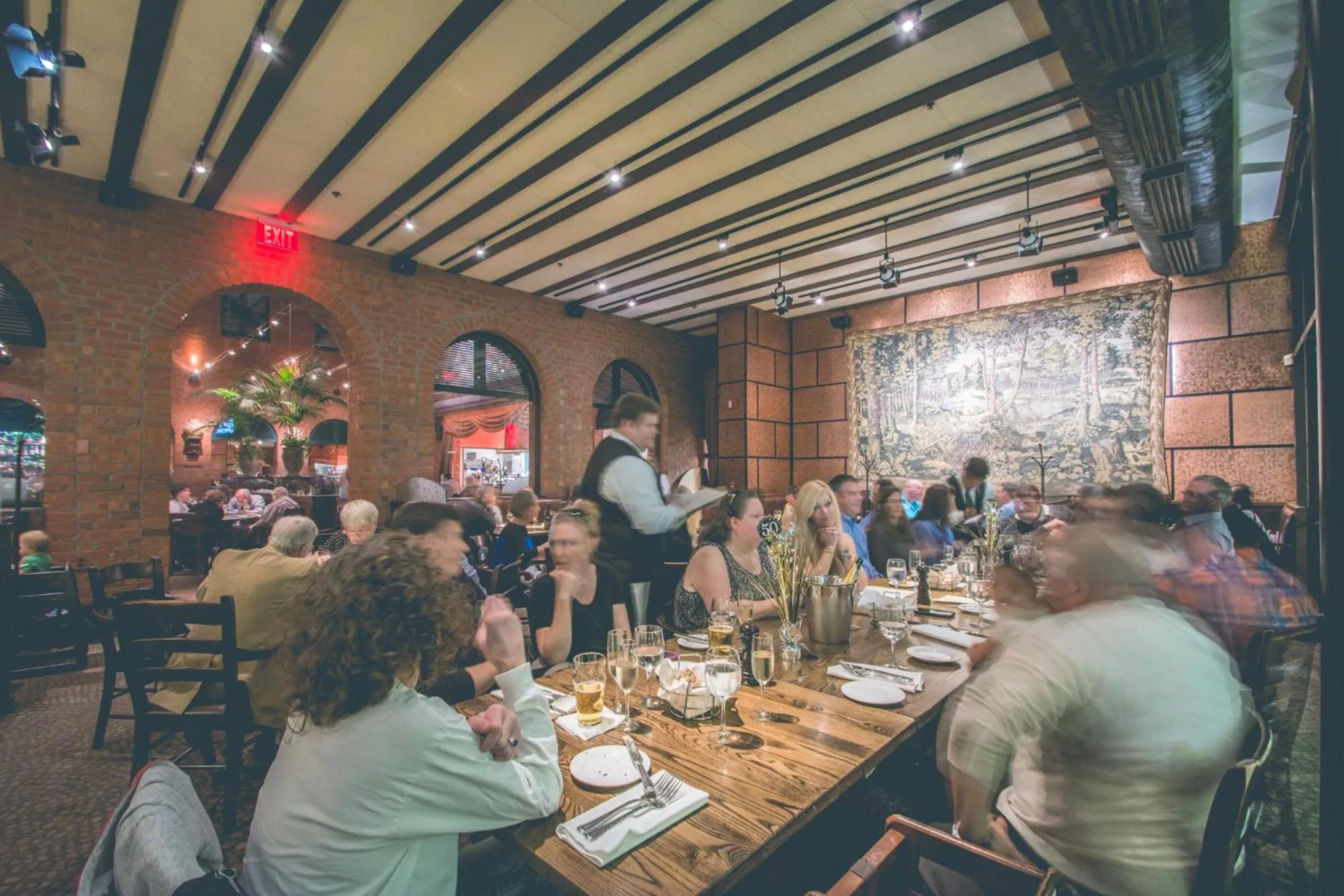 Restaurant/places to eat in O.Henry Hotel