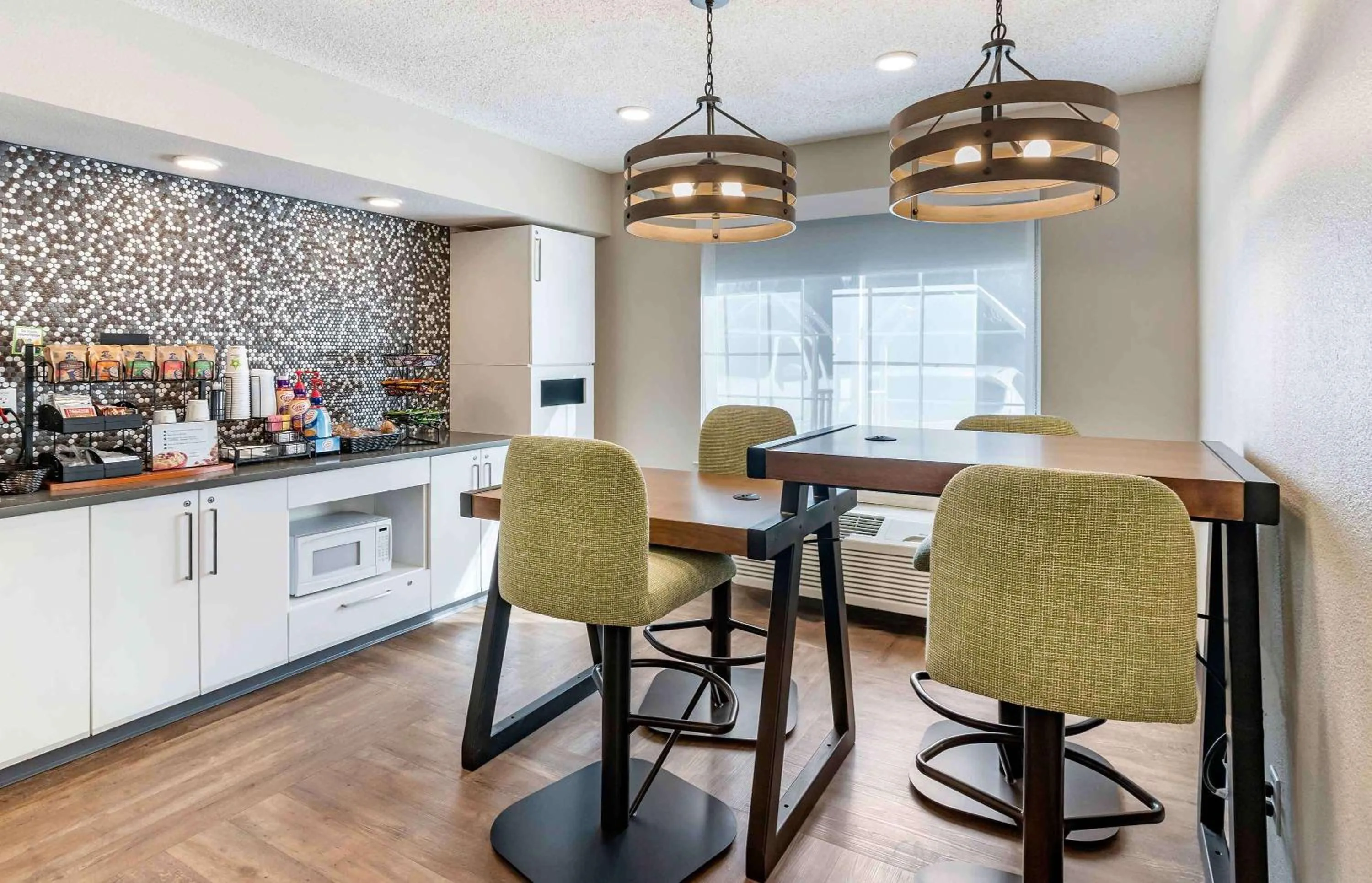 Breakfast in Extended Stay America Suites - San Jose - Mountain View