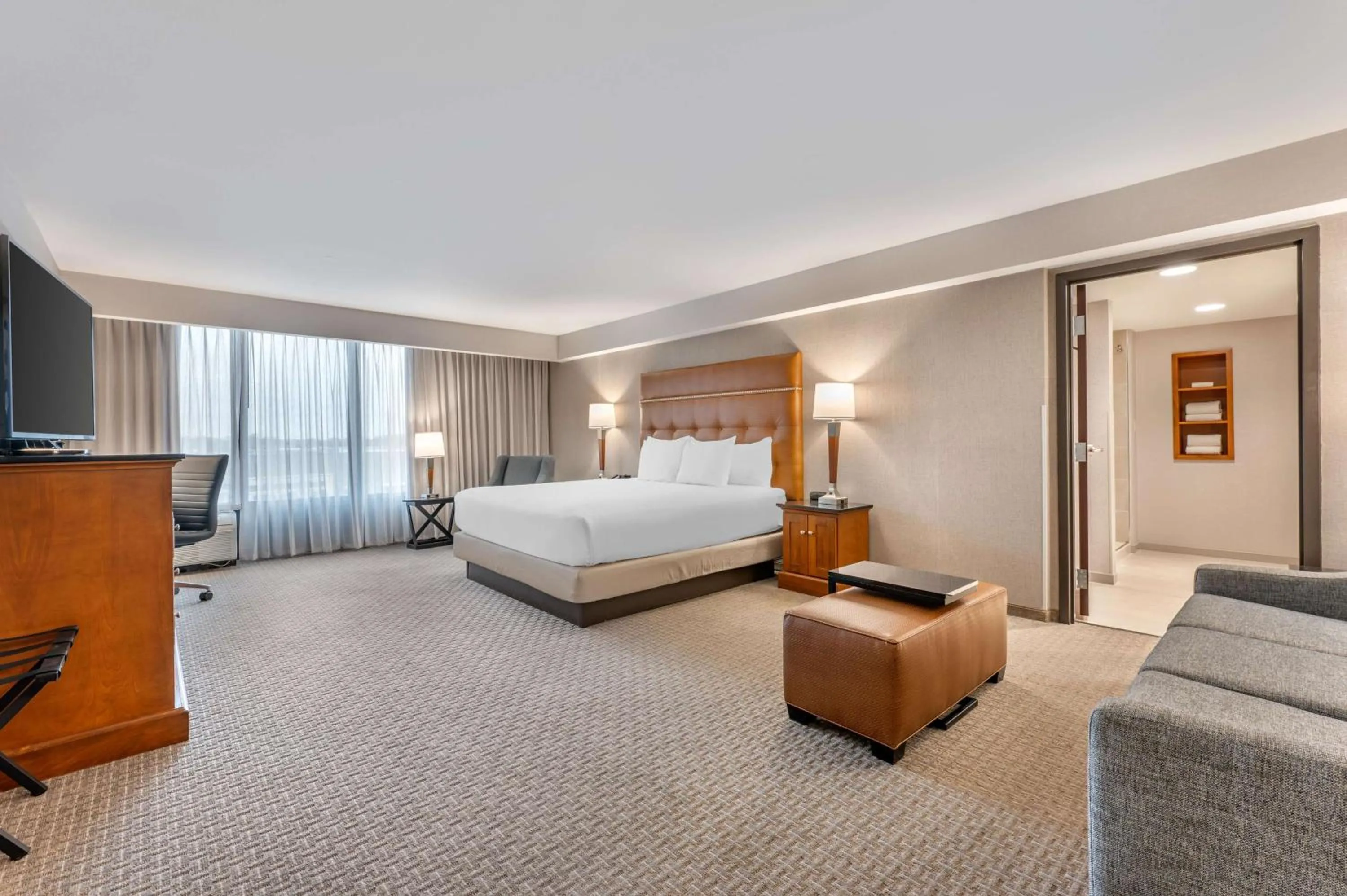 Bedroom, Bed in Drury Inn & Suites Champaign