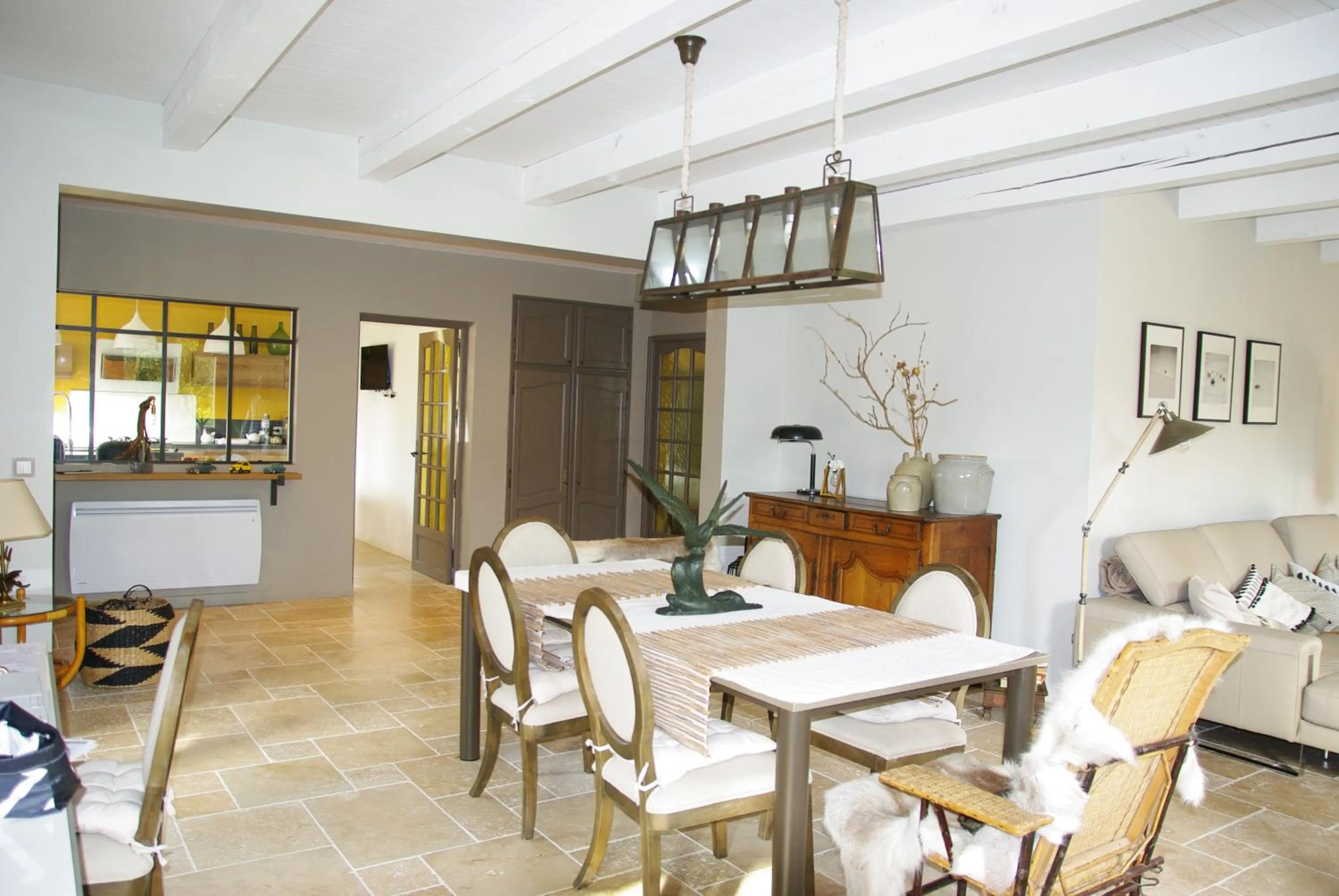 Dining area in Les Coronilles