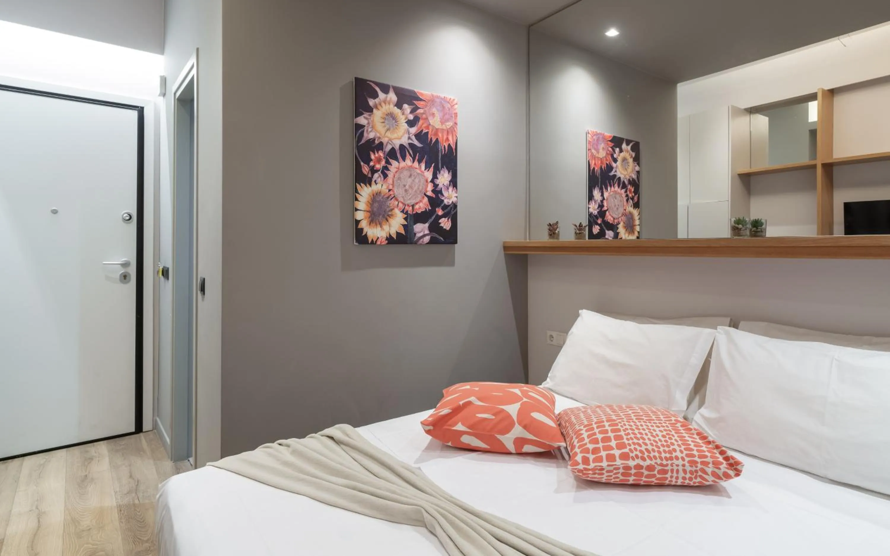 Photo of the whole room, Bed in Kolokotroni Lofts Syntagma