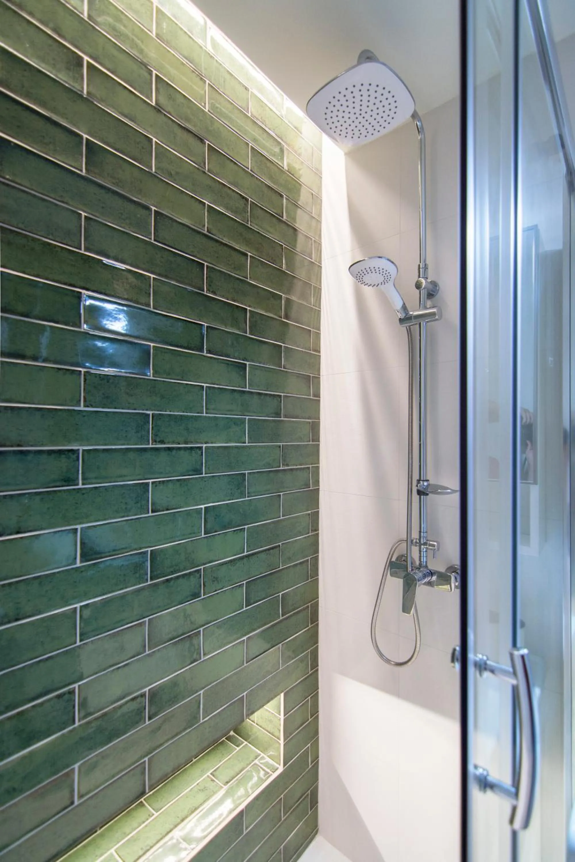 Bathroom in Kolokotroni Lofts Syntagma