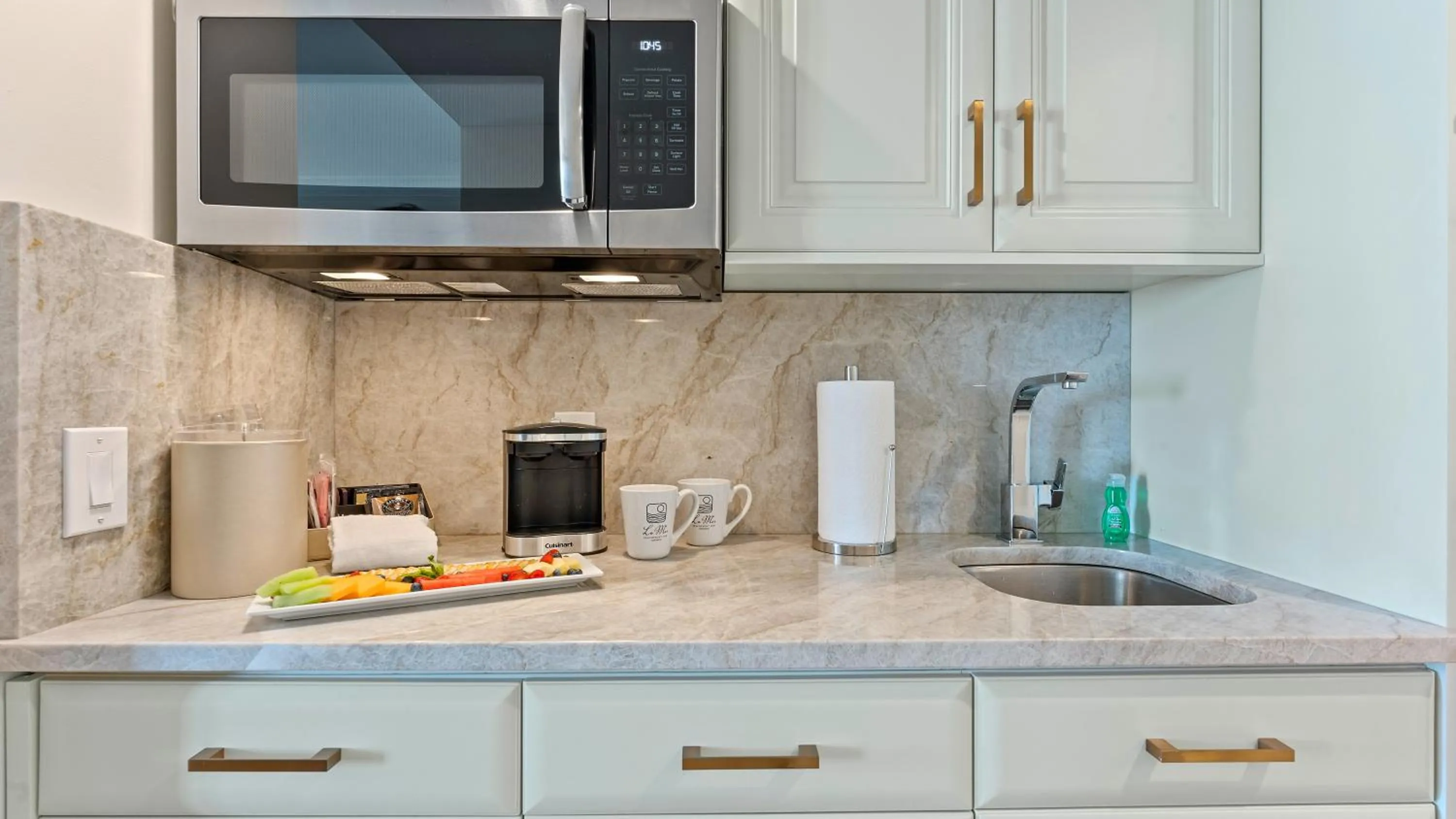 La Mer Beachfront Resort