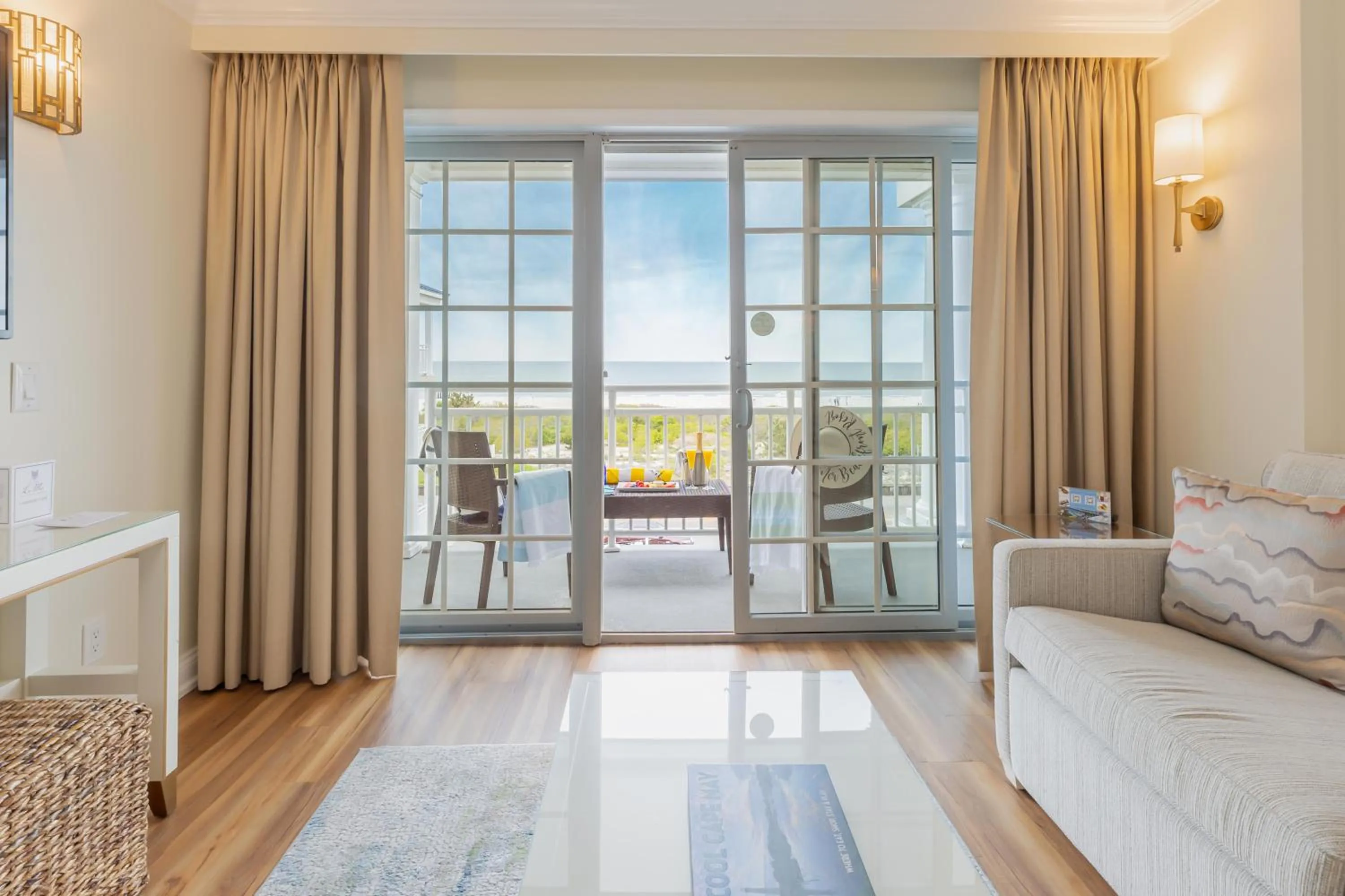 La Mer Beachfront Resort