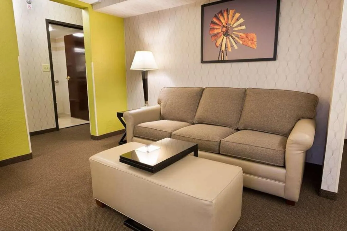 Living room in Heritage Inn Suites Houston Sugar Land, Trademark by Wyndham