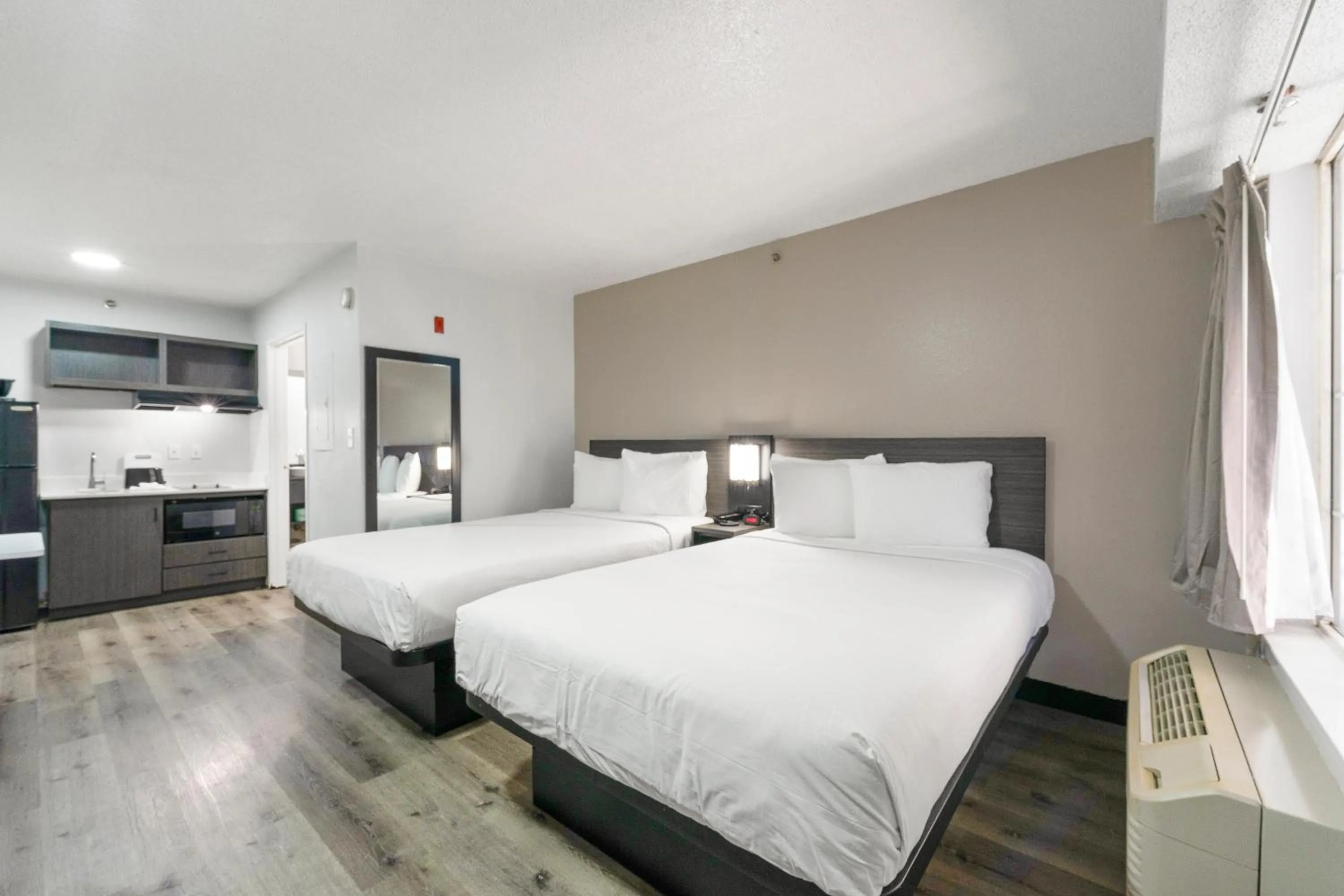 Bed in Studio 6-Tucker, GA - Atlanta Northlake