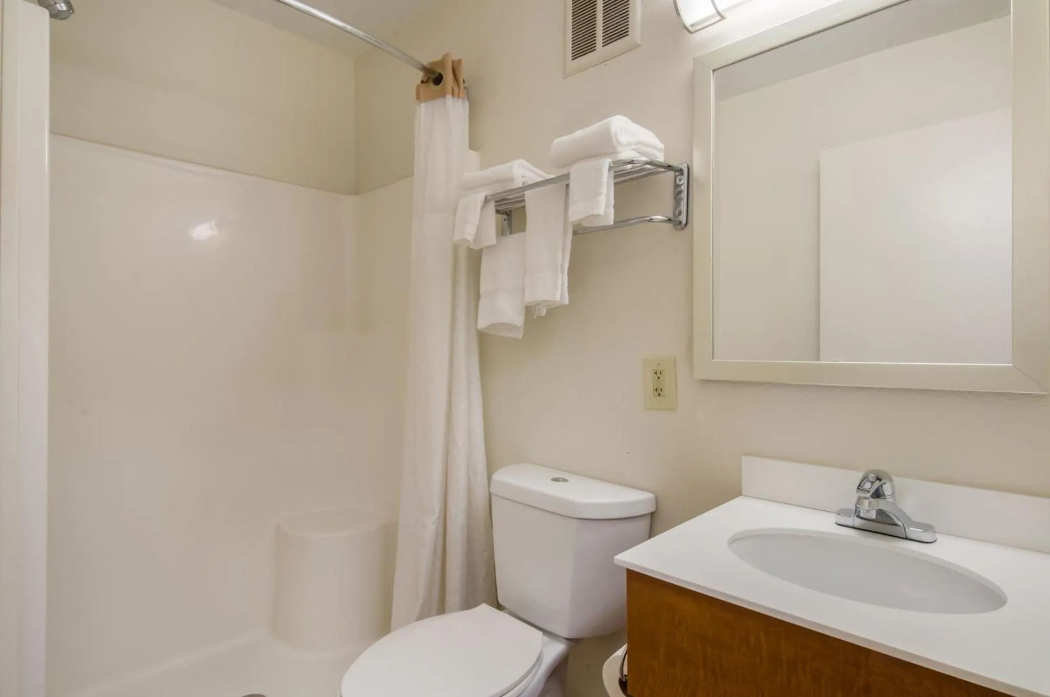 Bathroom in HomeTowne Studios by Red Roof Denver - Airport/Aurora
