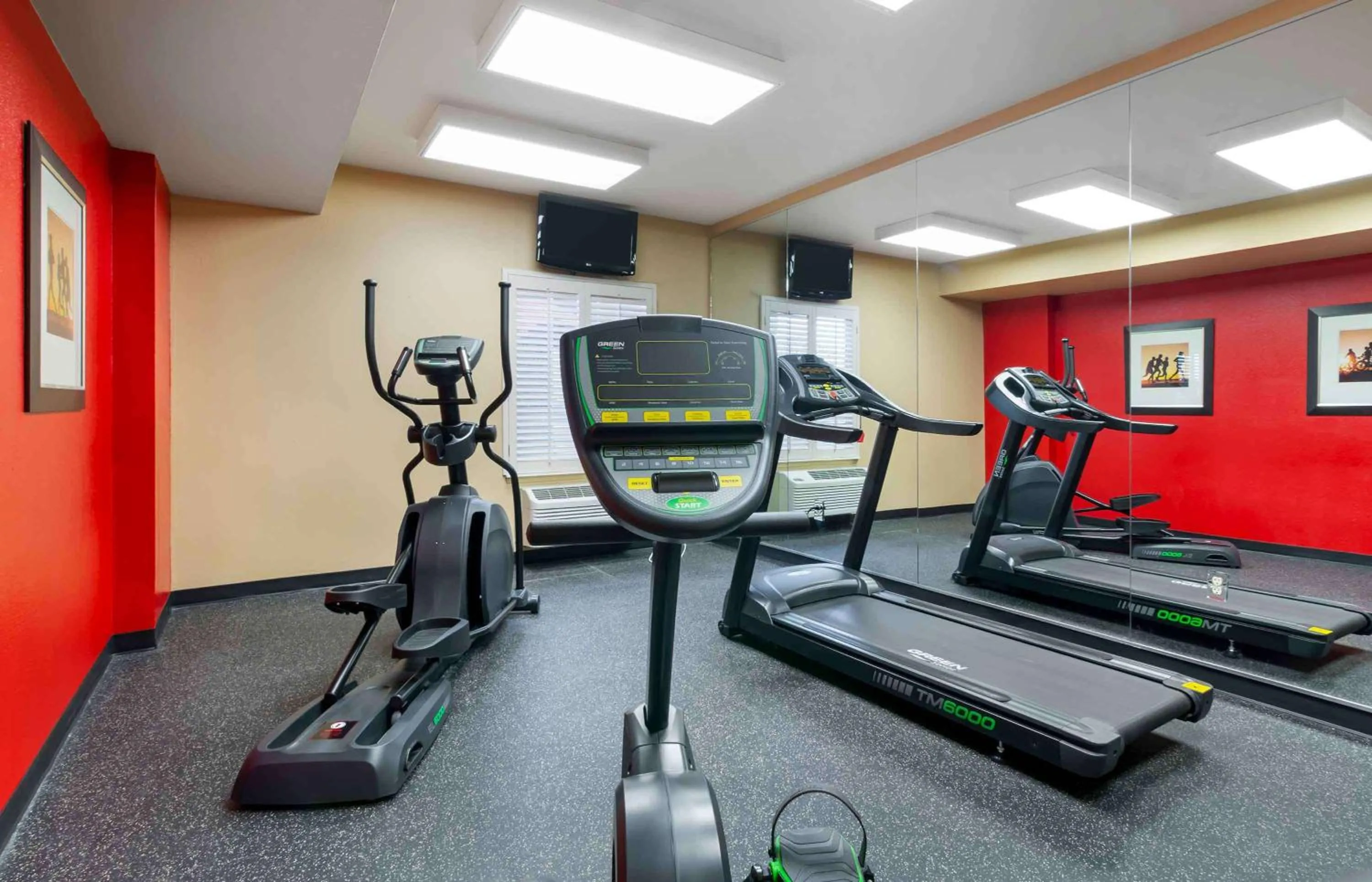 Fitness centre/facilities in Extended Stay America Suites - Kansas City - Overland Park - Metcalf Ave