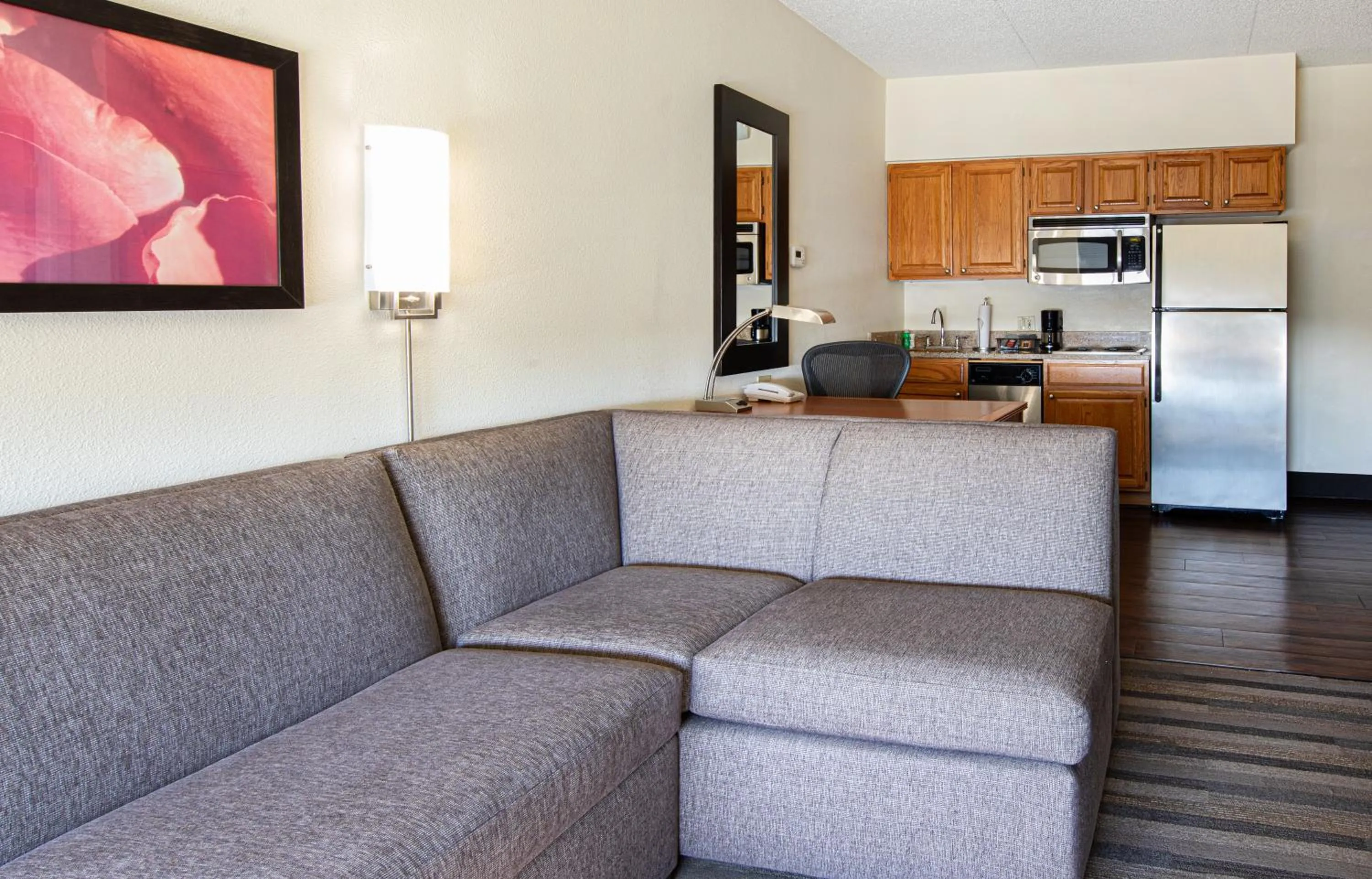 Kitchen or kitchenette in Hyatt House Chicago Schaumburg