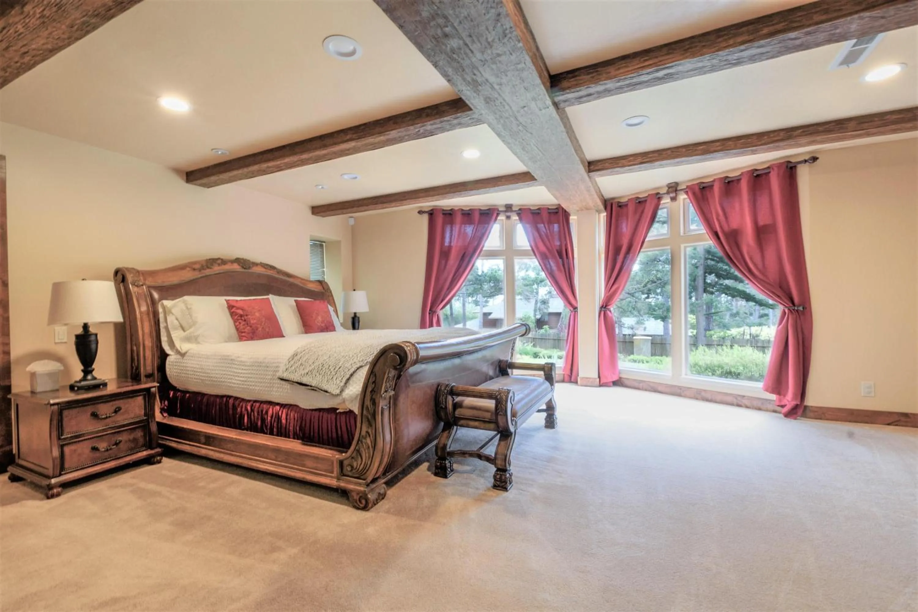 Bed in LX18: Golfer's Dream Retreat Estate