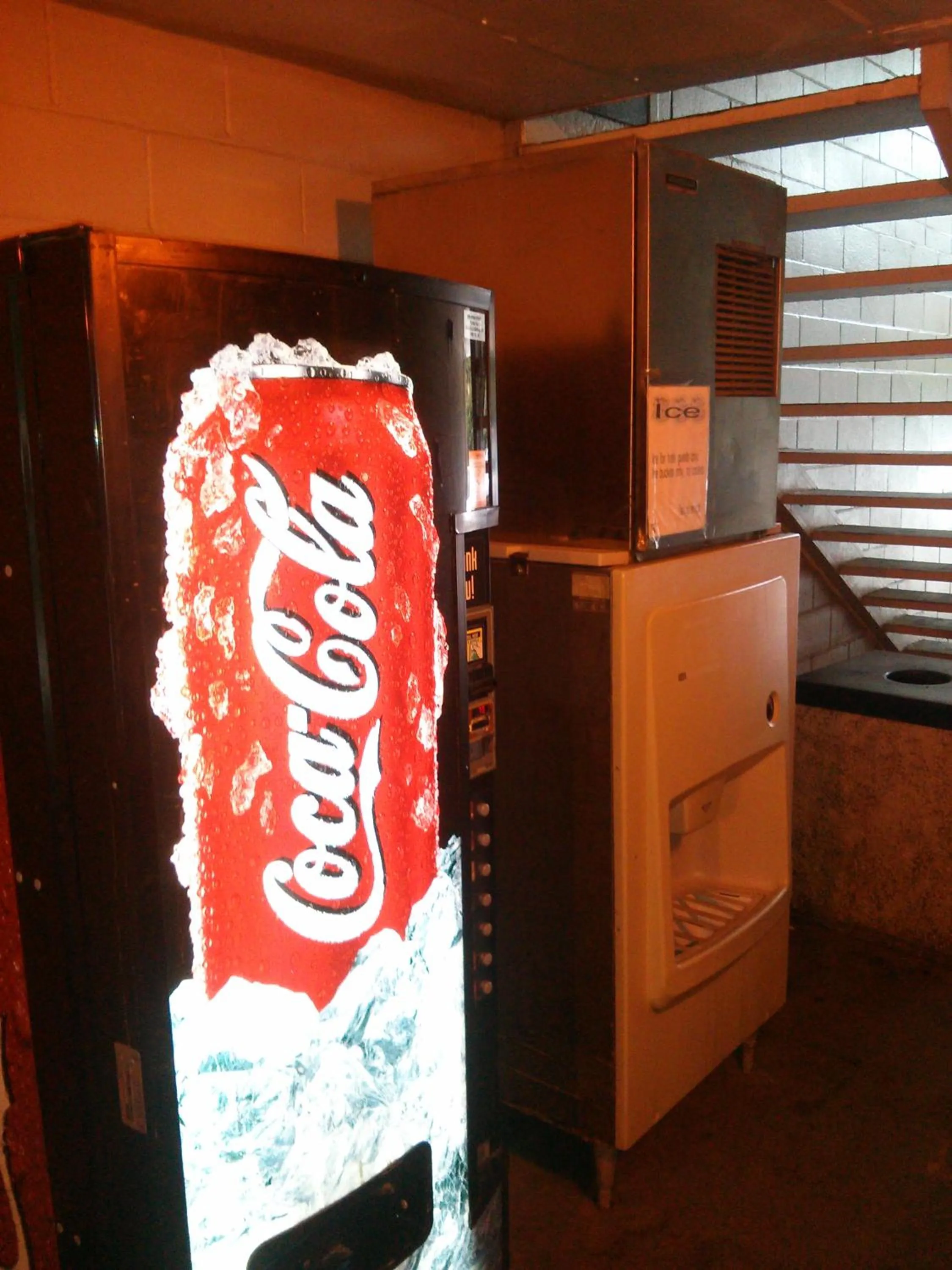 vending machine in Motel 6-Florence, SC