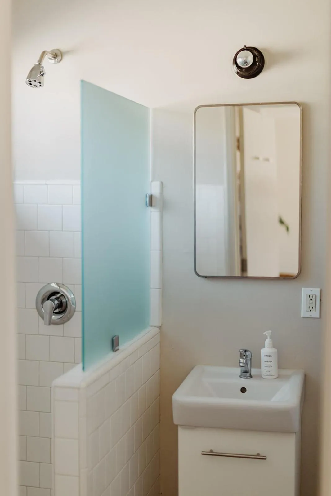 Shower in Miracle Manor Boutique Hotel & Spa