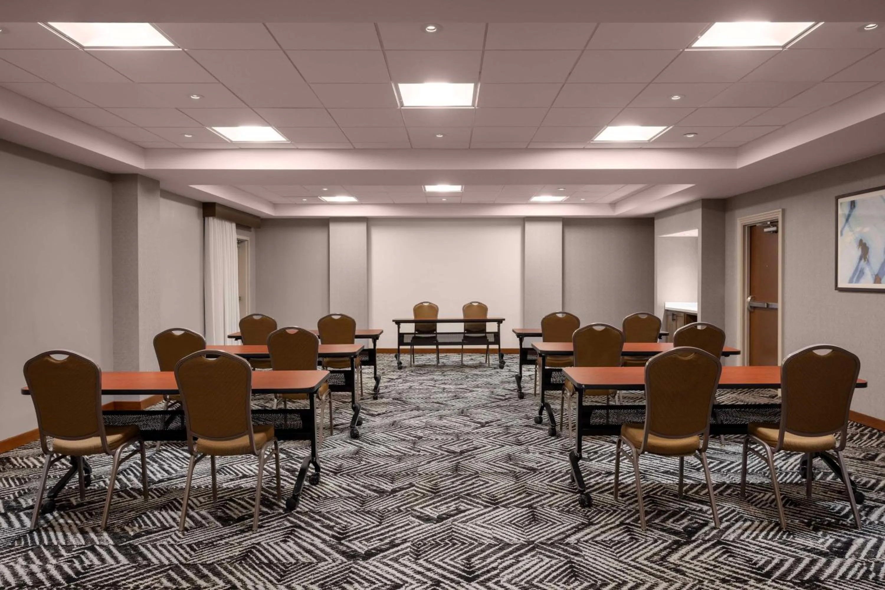 Meeting/conference room in Hyatt Place Sterling Dulles Airport North