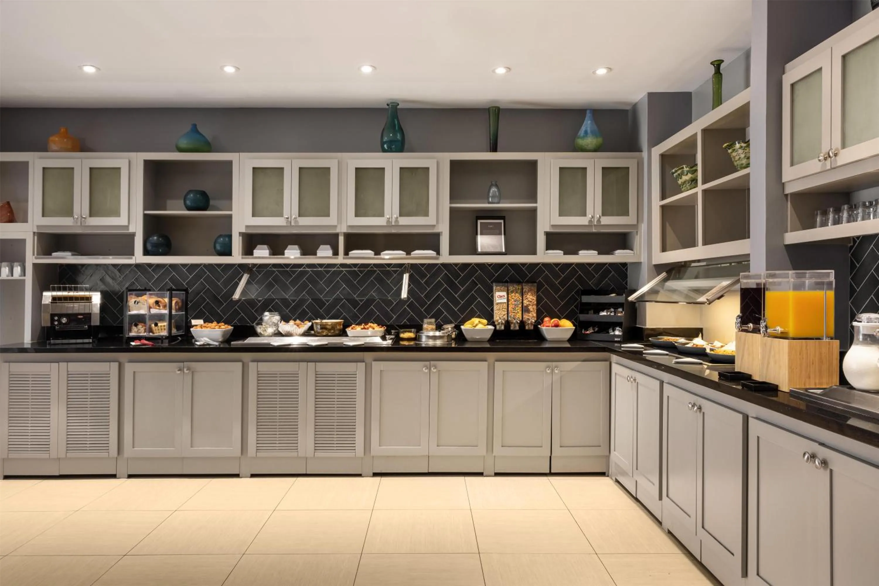 Breakfast in Hyatt Place Sterling Dulles Airport North