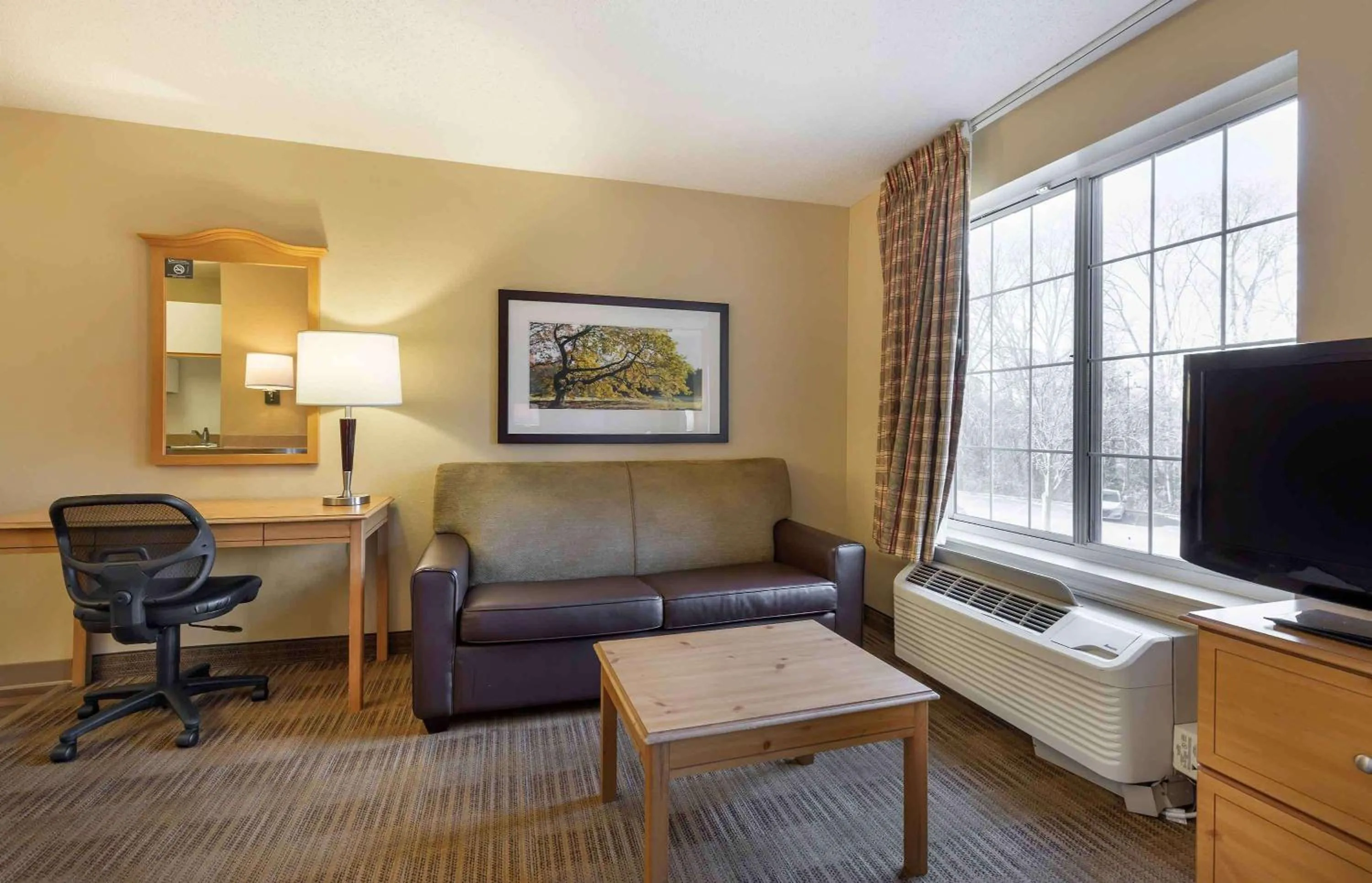 Bedroom in Extended Stay America Suites - Washington, DC - Rockville