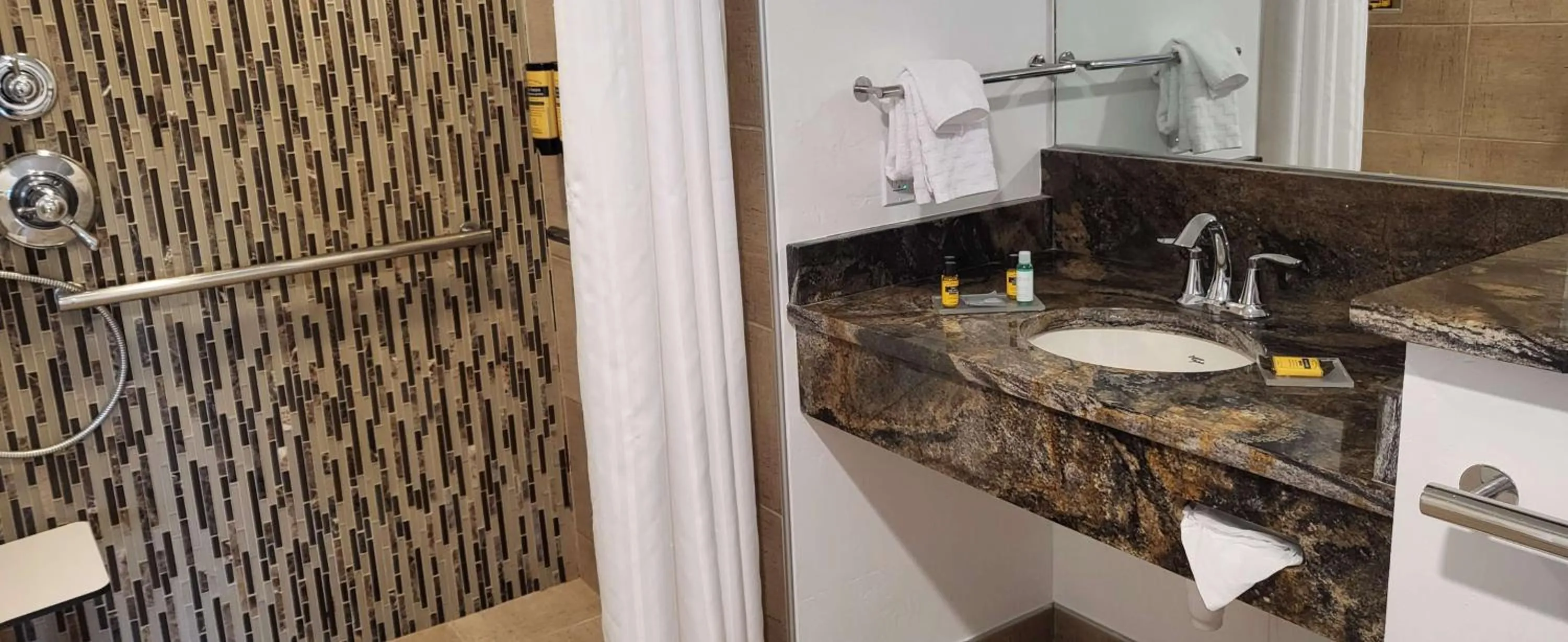 Bathroom in Best Western Plus Butte Plaza Inn