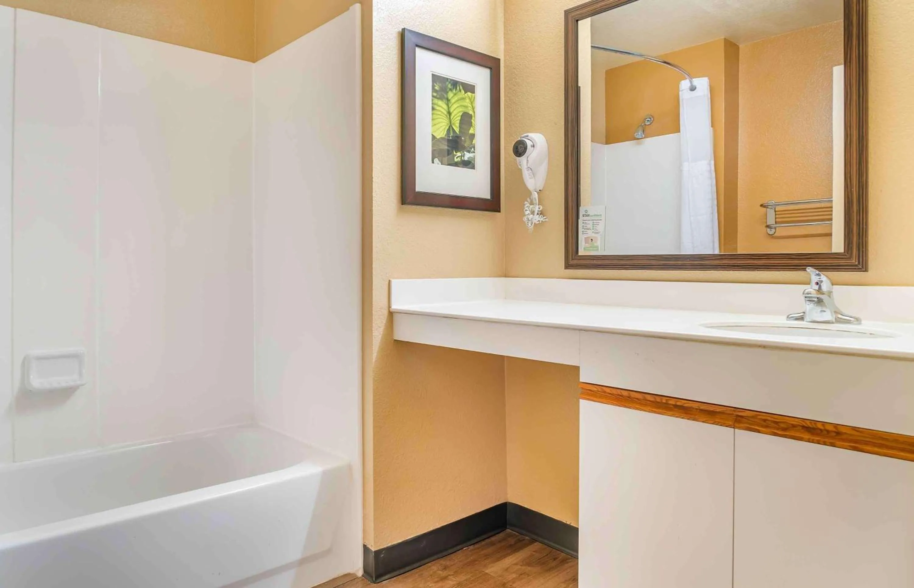 Bathroom in Auburn Hills Extended Stay Inn