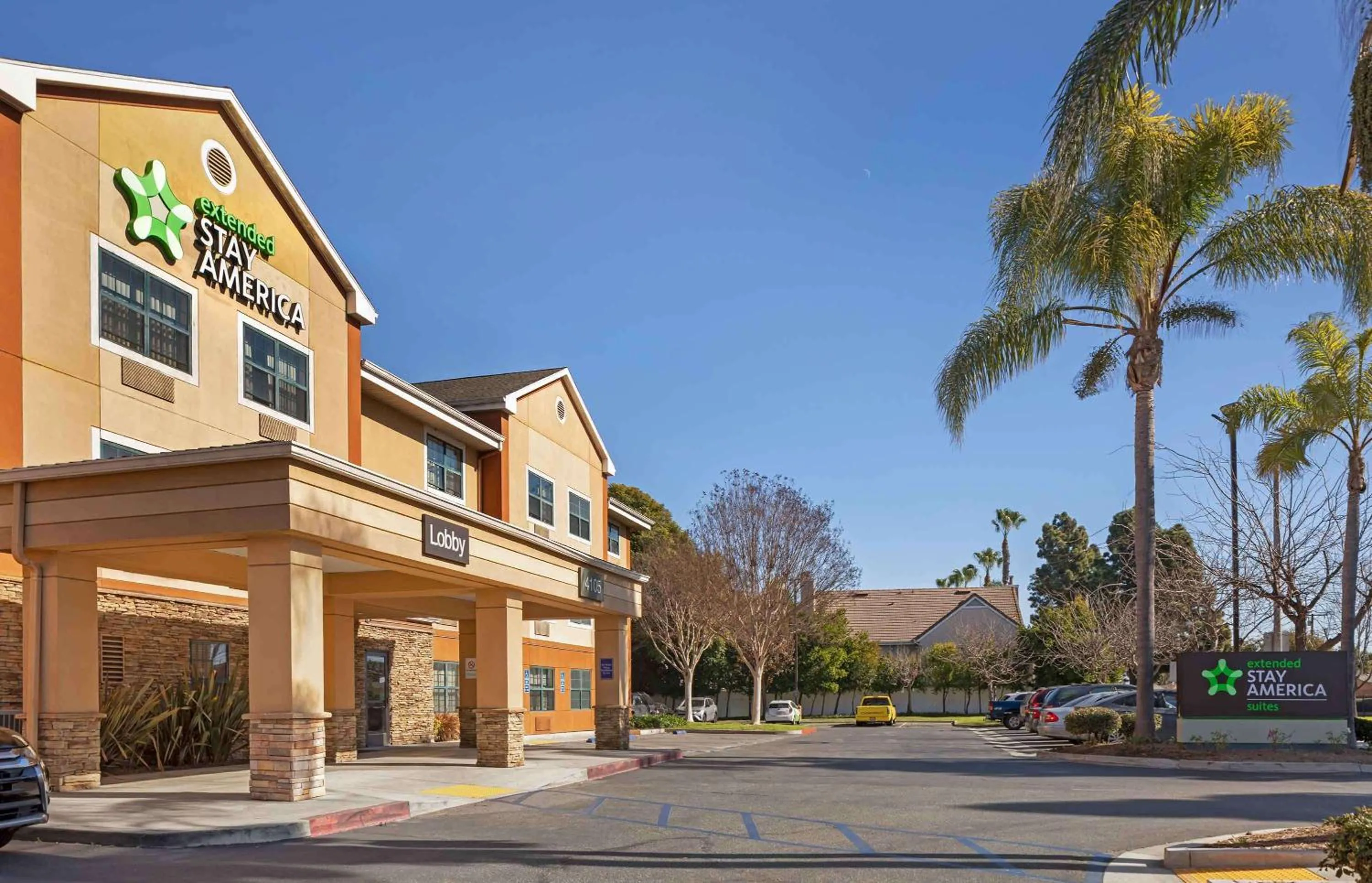 Property building in Extended Stay America Suites - Los Angeles - Long Beach Airport