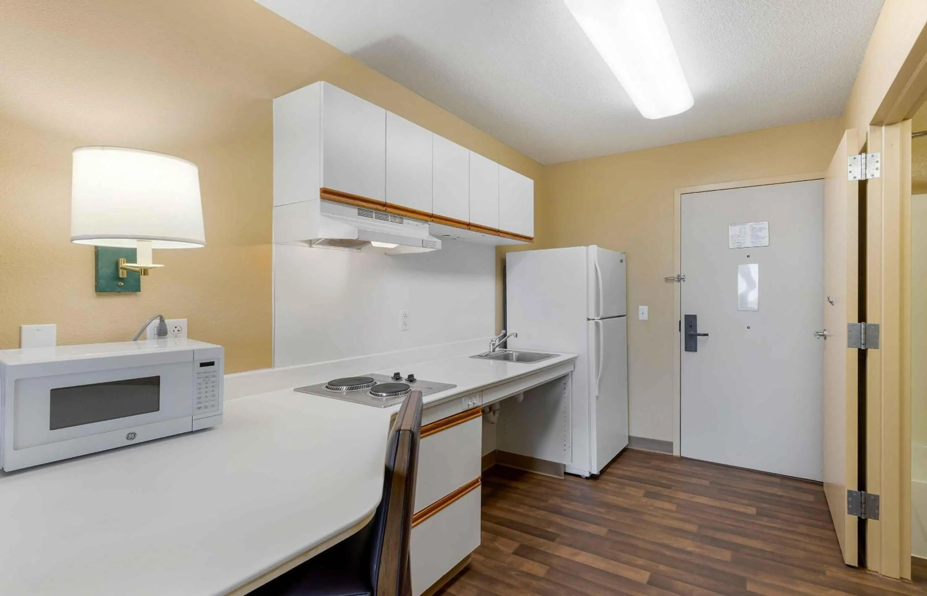 Kitchen or kitchenette in Extended Stay America Suites - Orange County - Cypress