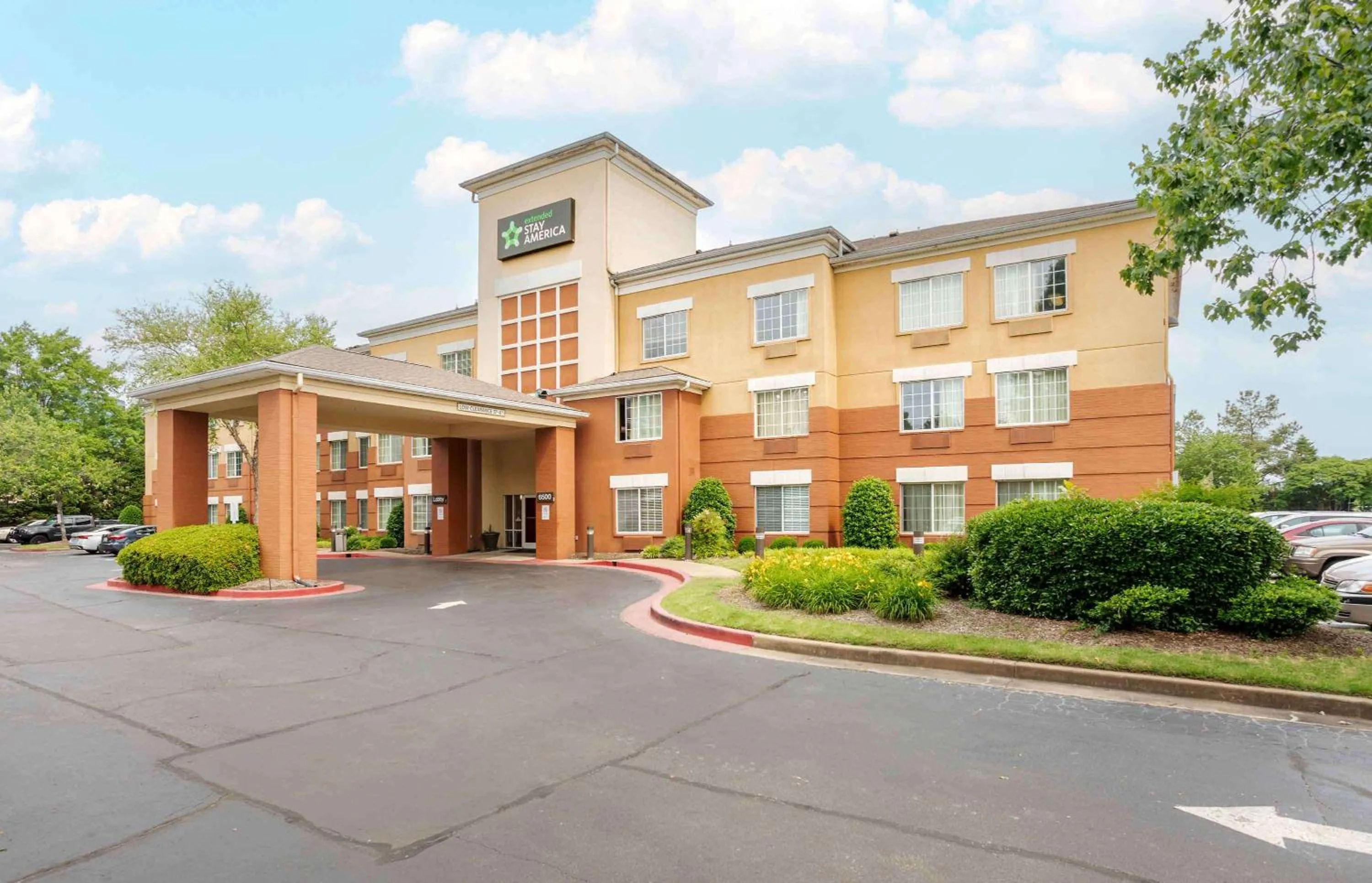 Property building in Extended Stay America Suites - Memphis - Germantown