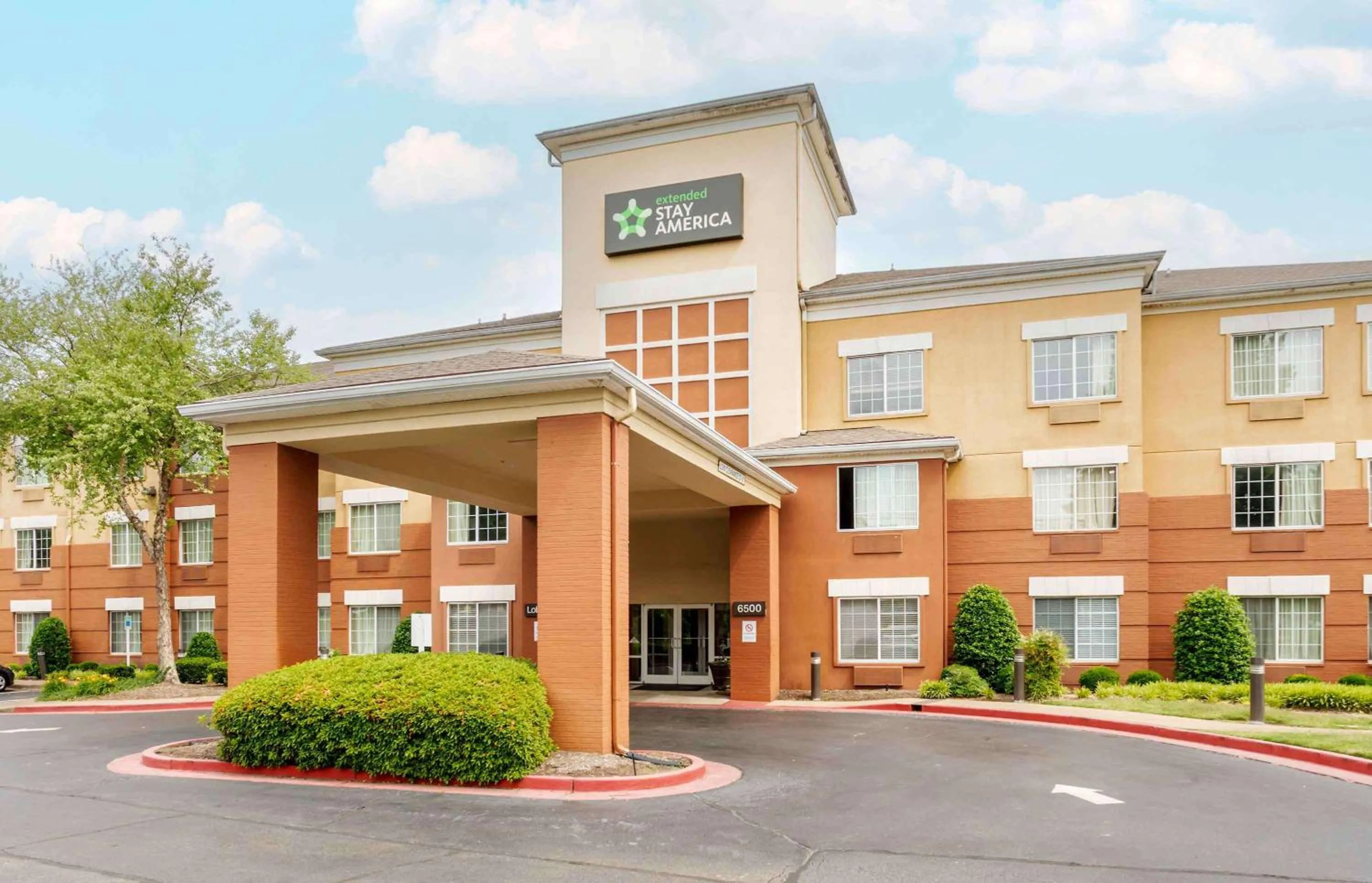 Property building in Extended Stay America Suites - Memphis - Germantown