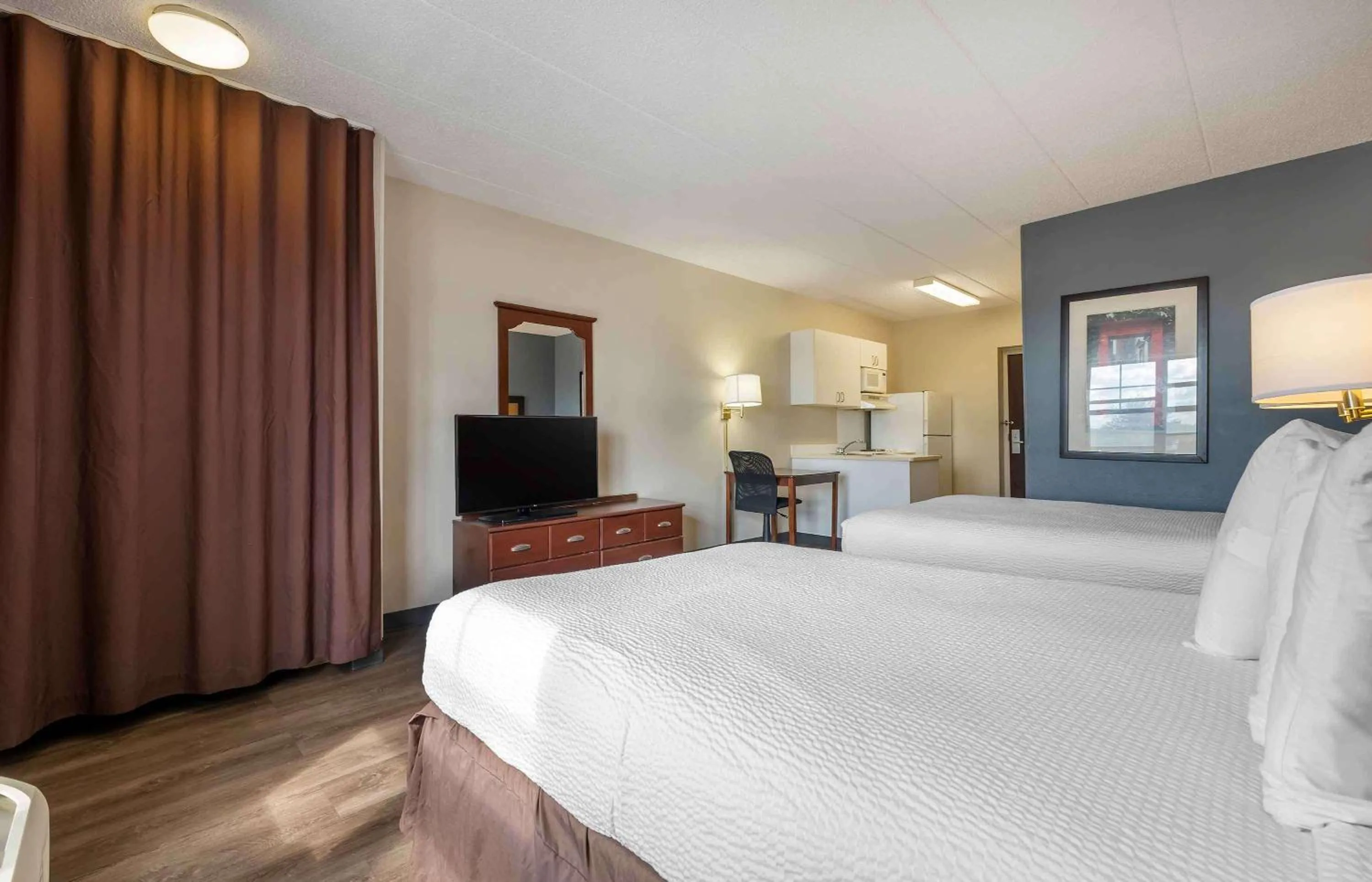 Bedroom, Bed in Extended Stay America Suites - Chicago - Midway