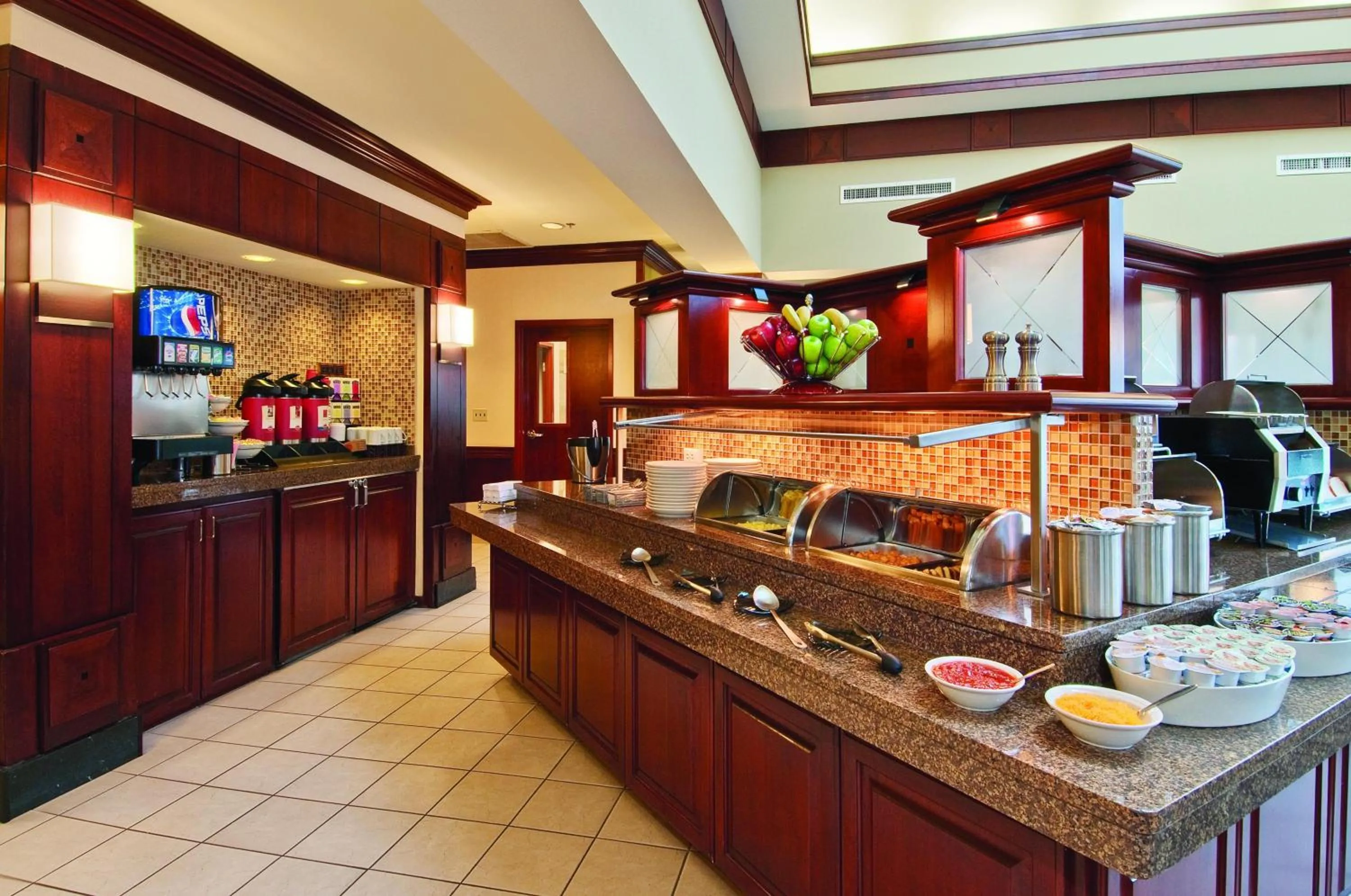 Restaurant/places to eat in Hyatt House Parsippany Whippany