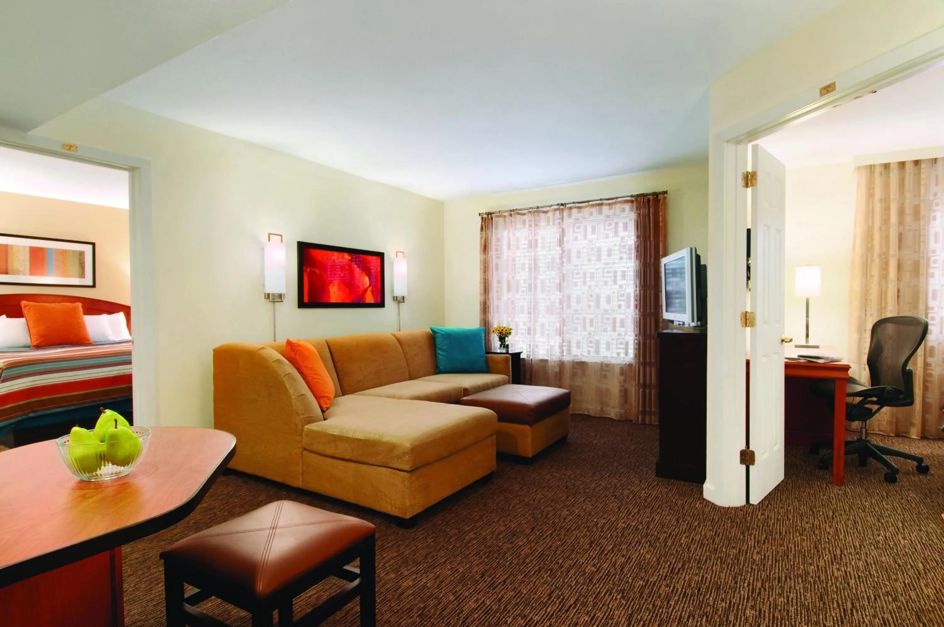 Photo of the whole room, Bed in Hyatt House Parsippany Whippany