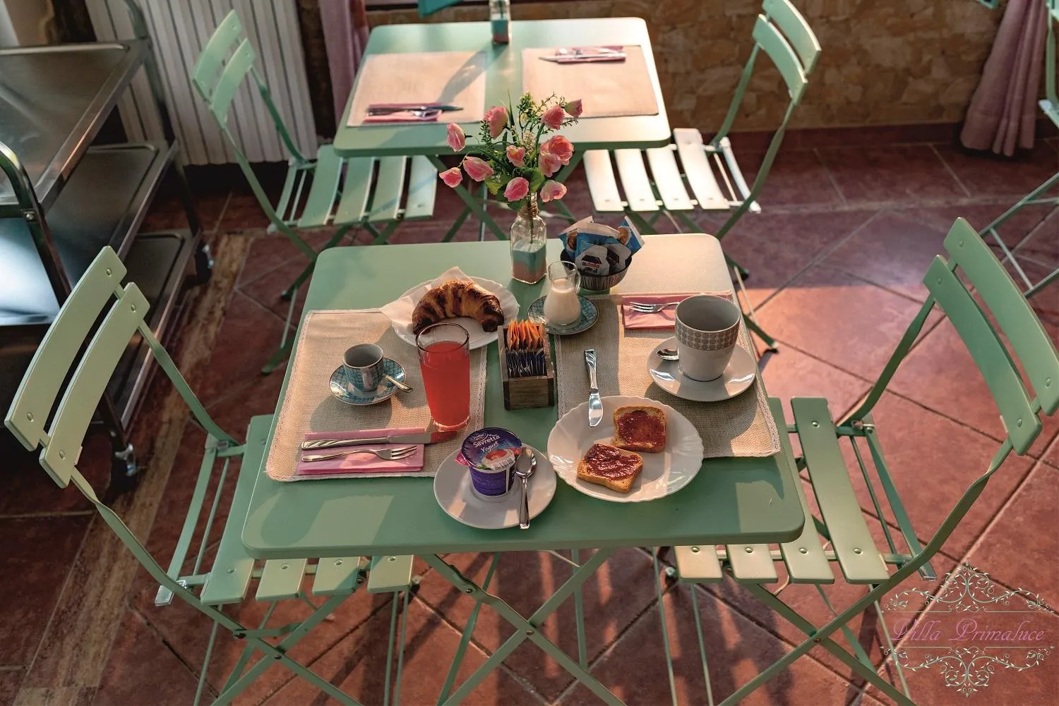 Breakfast in Villa Primaluce