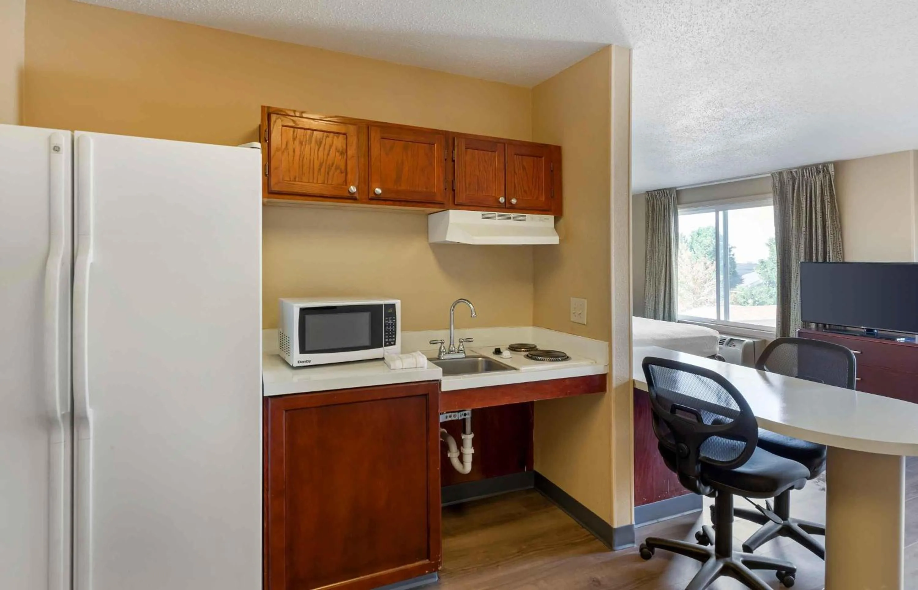 Kitchen or kitchenette in Extended Stay America Suites - Denver - Aurora North