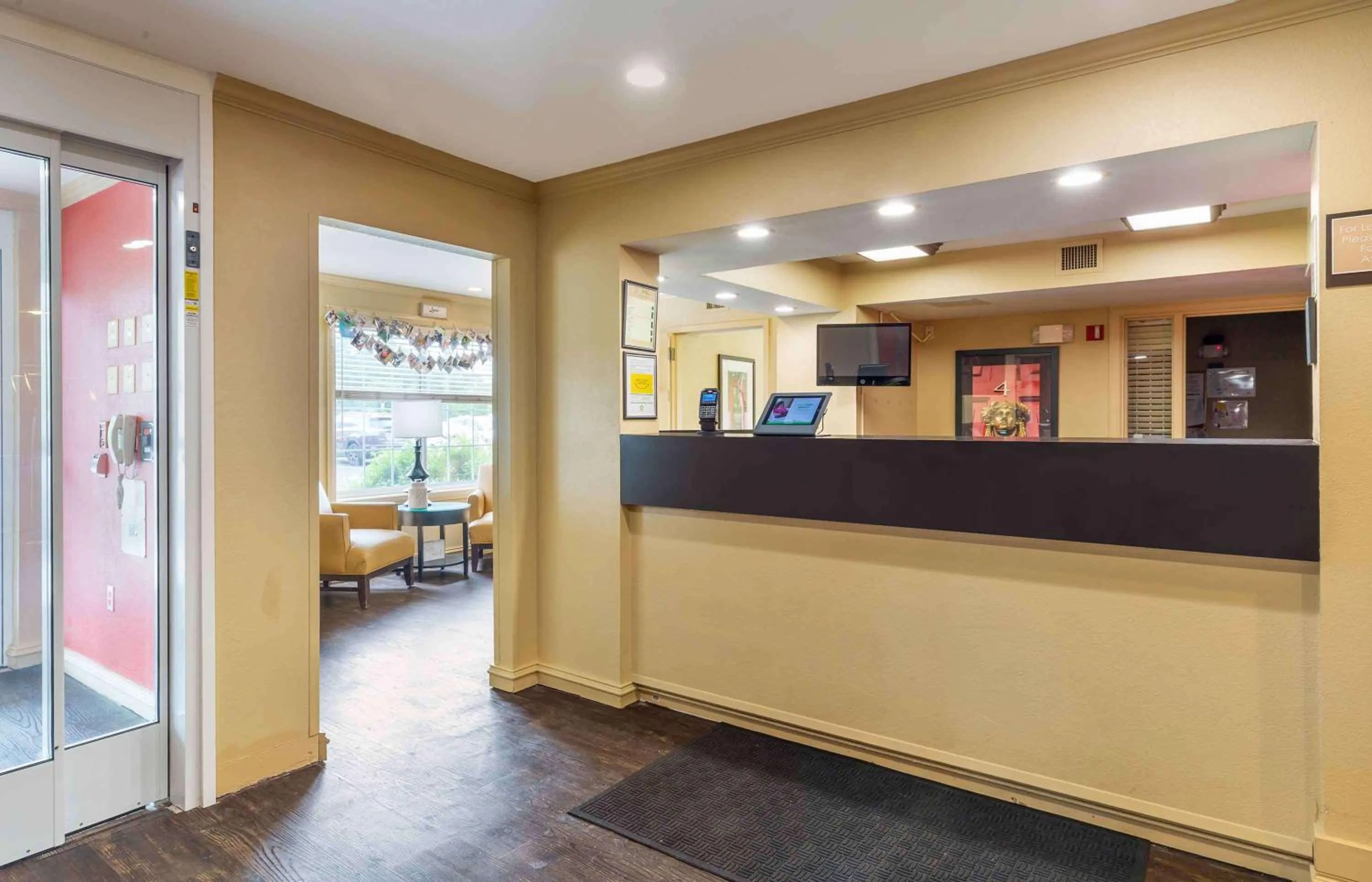 Lobby or reception in Extended Stay America Suites - Boston - Marlborough