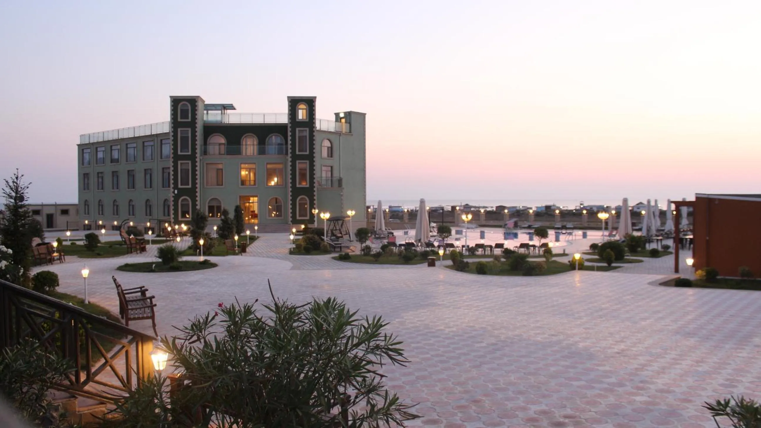 Property building in Khazar Inji Hotel