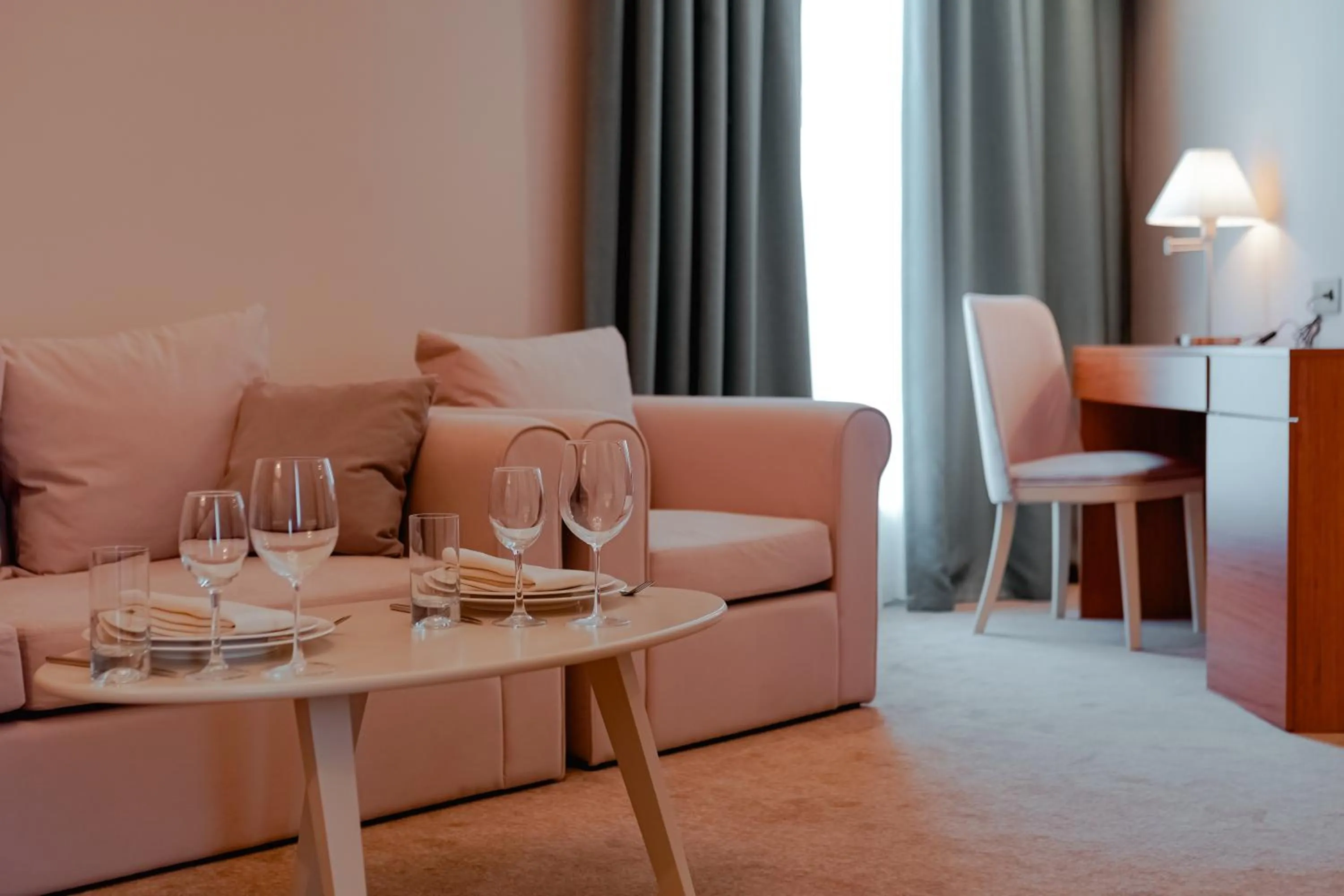 Living room in Khazar Inji Hotel