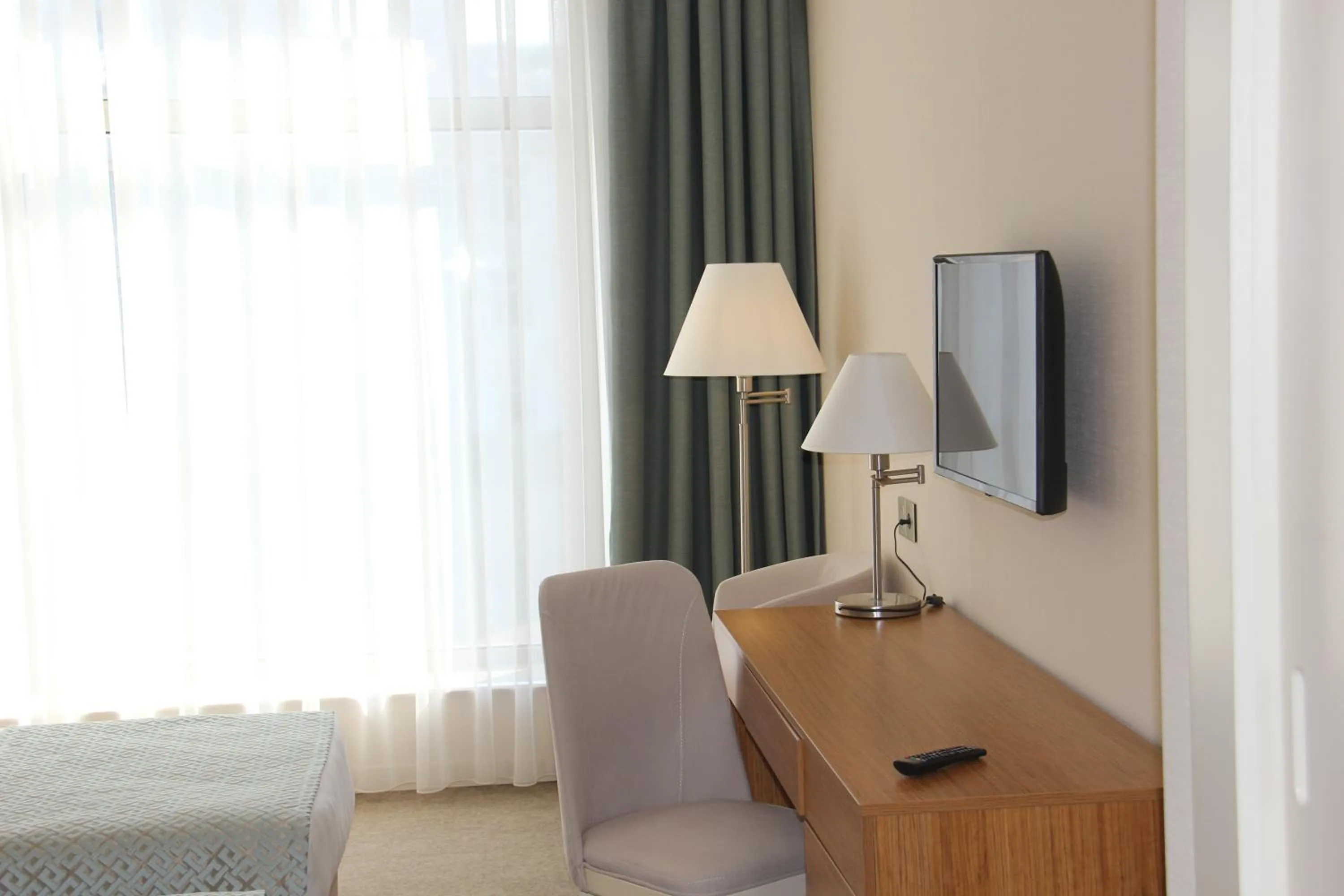 TV and multimedia in Khazar Inji Hotel