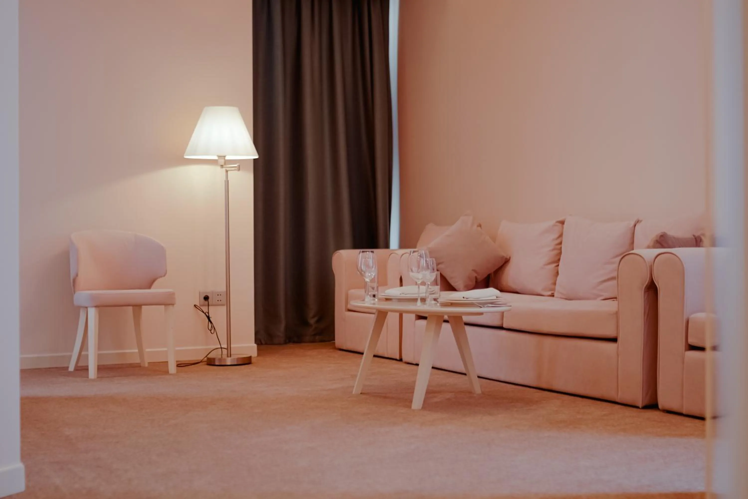 Living room in Khazar Inji Hotel