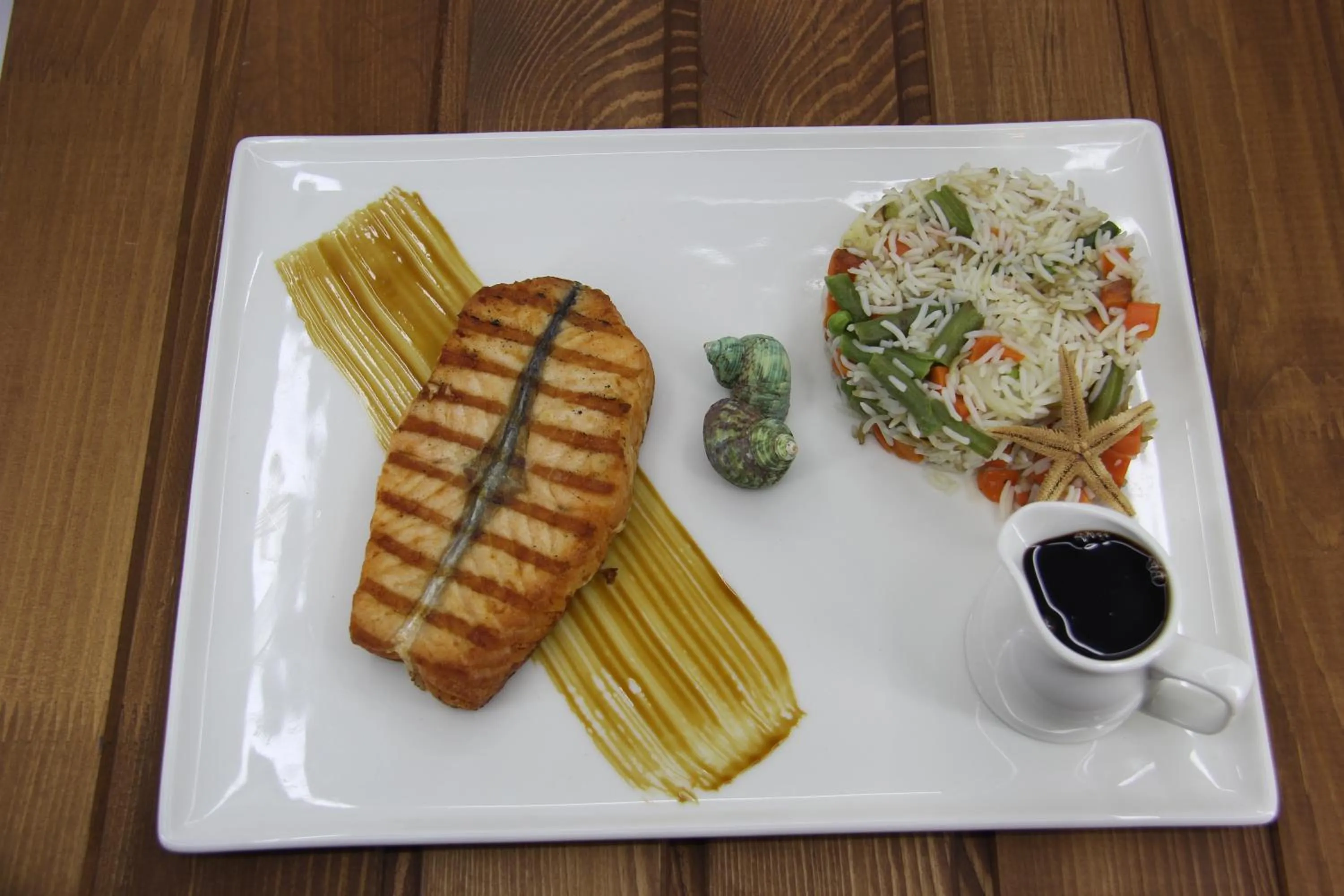 Food in Khazar Inji Hotel