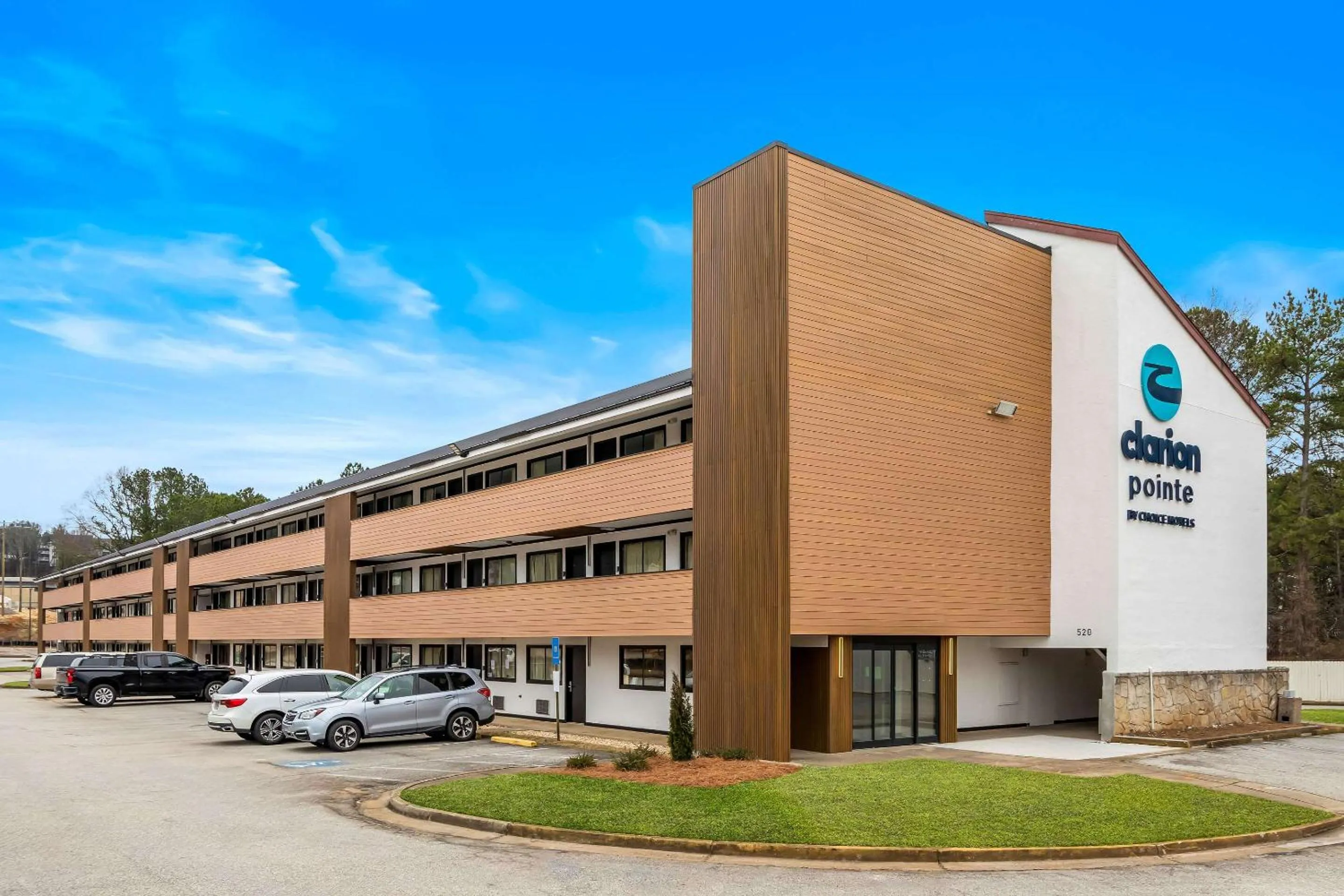 Clarion Pointe Kennesaw Town Center