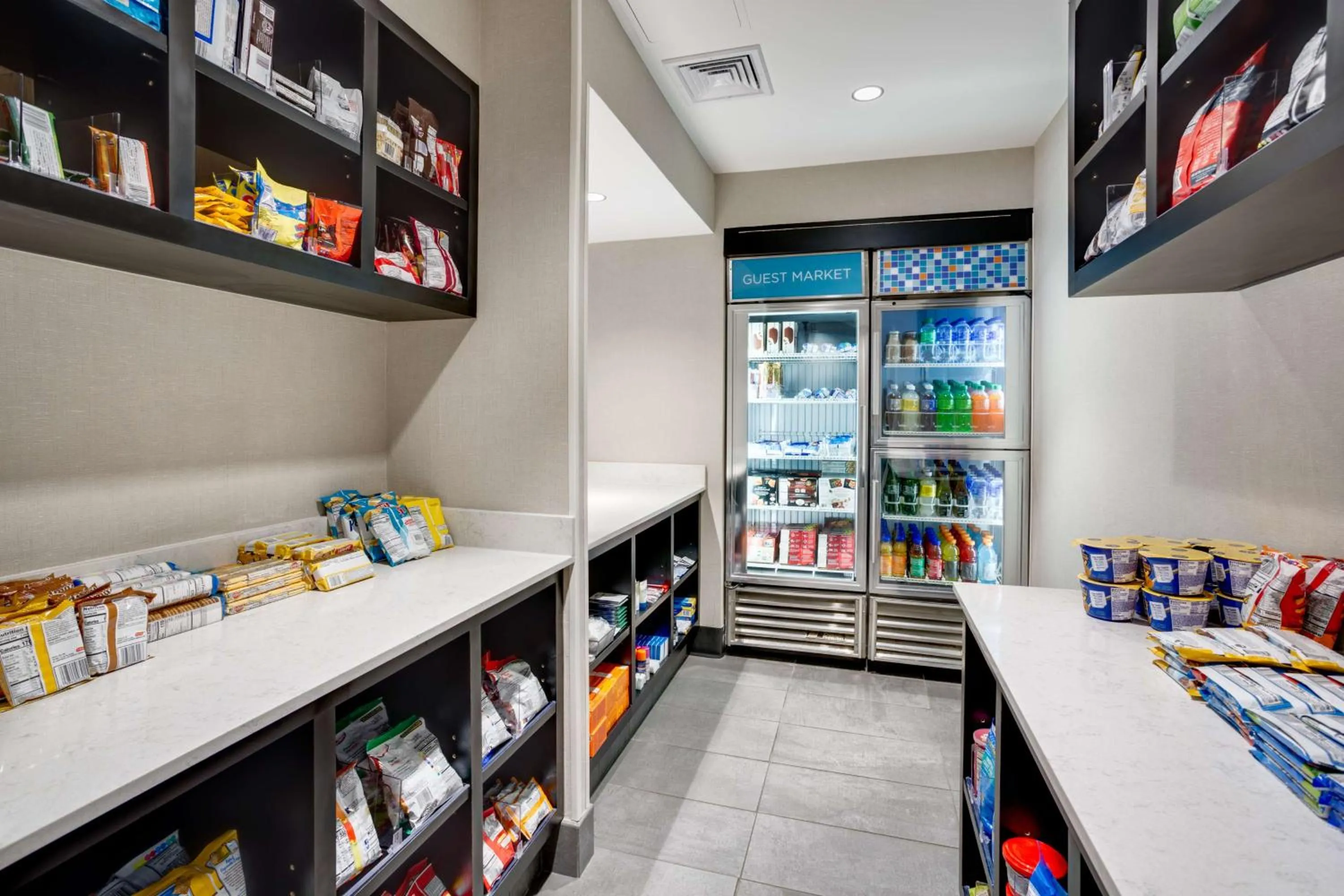 Restaurant/places to eat in Hyatt House Boston Waltham