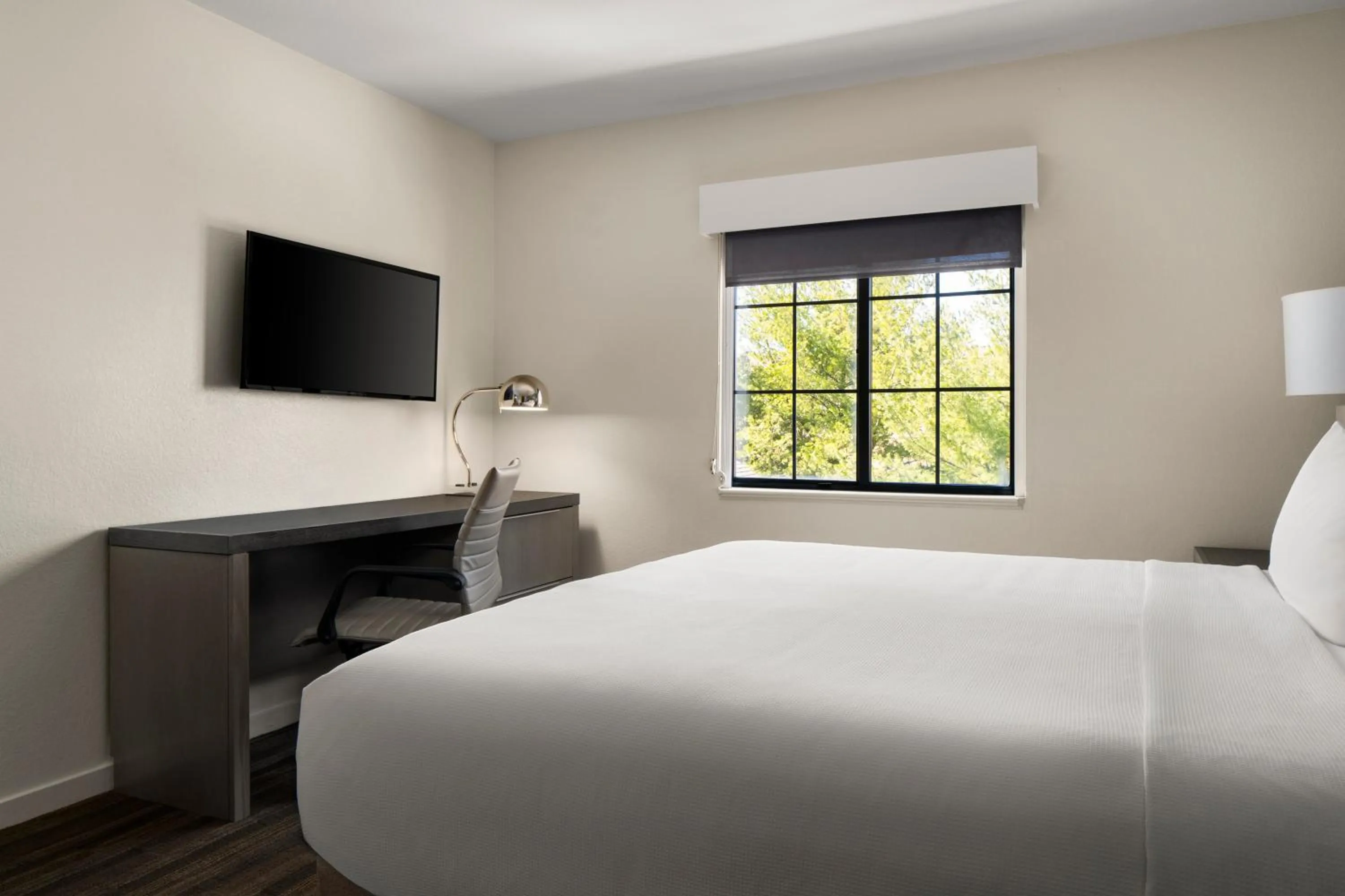 Bed in Hyatt House Boston Waltham