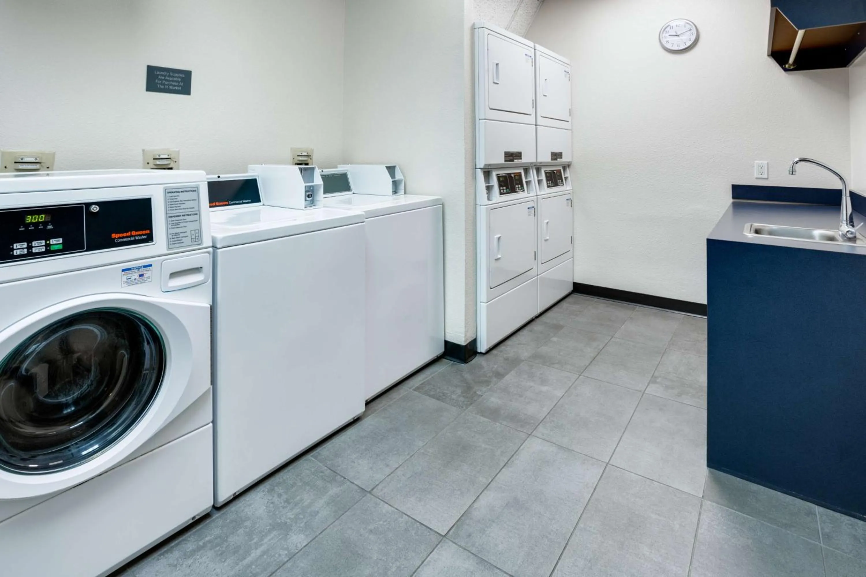 Fitness centre/facilities in Hyatt House Boston Waltham