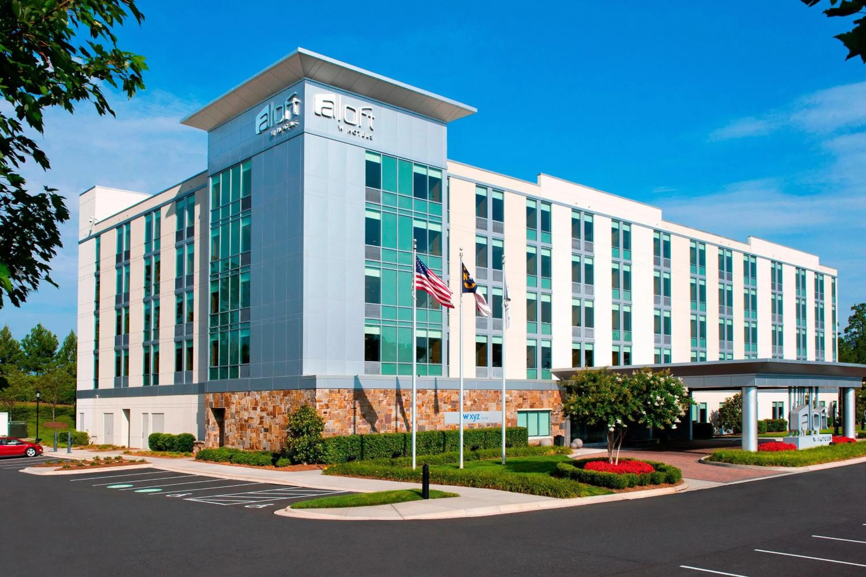 Property building in Aloft Charlotte Ballantyne