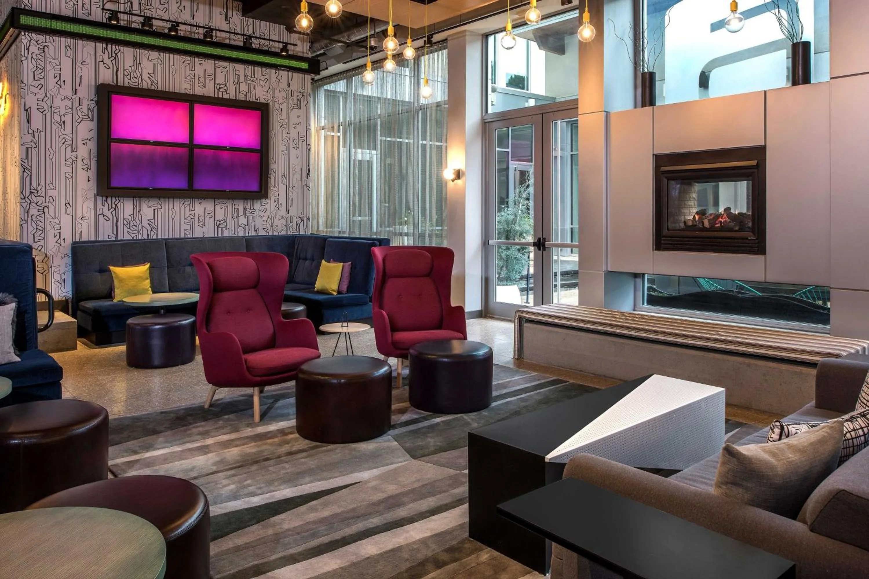 Lobby or reception in Aloft Charlotte Ballantyne