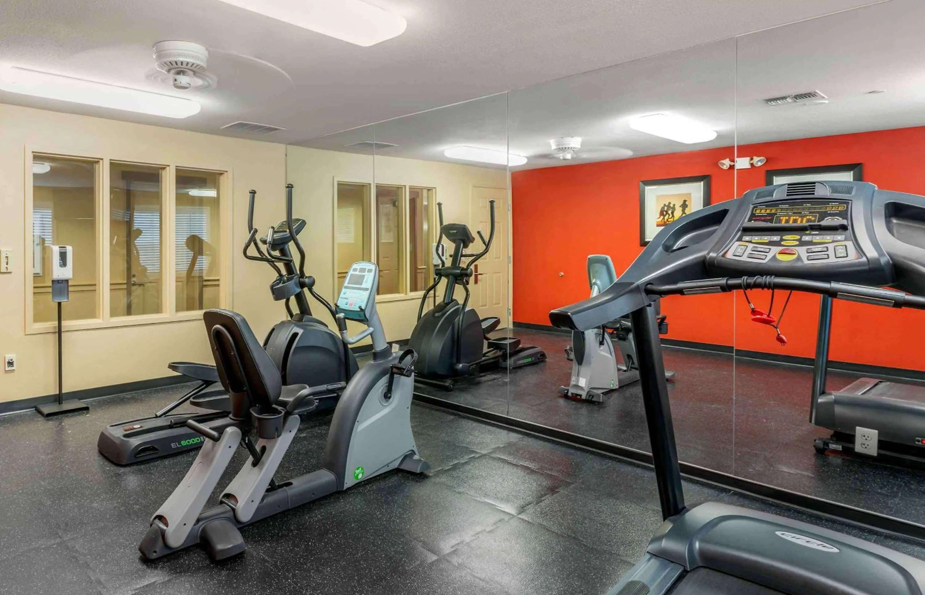 Fitness centre/facilities in Extended Stay America Suites - Portland - Hillsboro