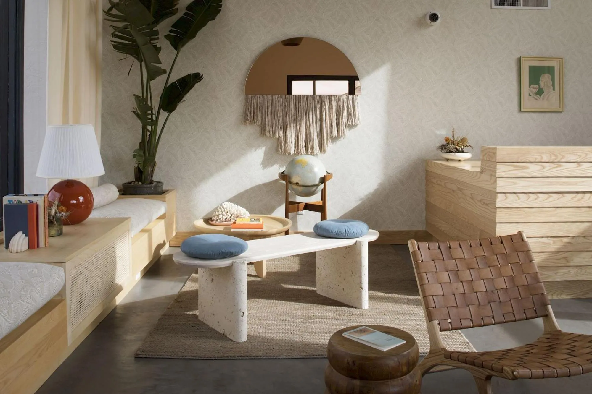 Lobby or reception in The Sandman Santa Rosa Sonoma, an Ascend Collection Hotel