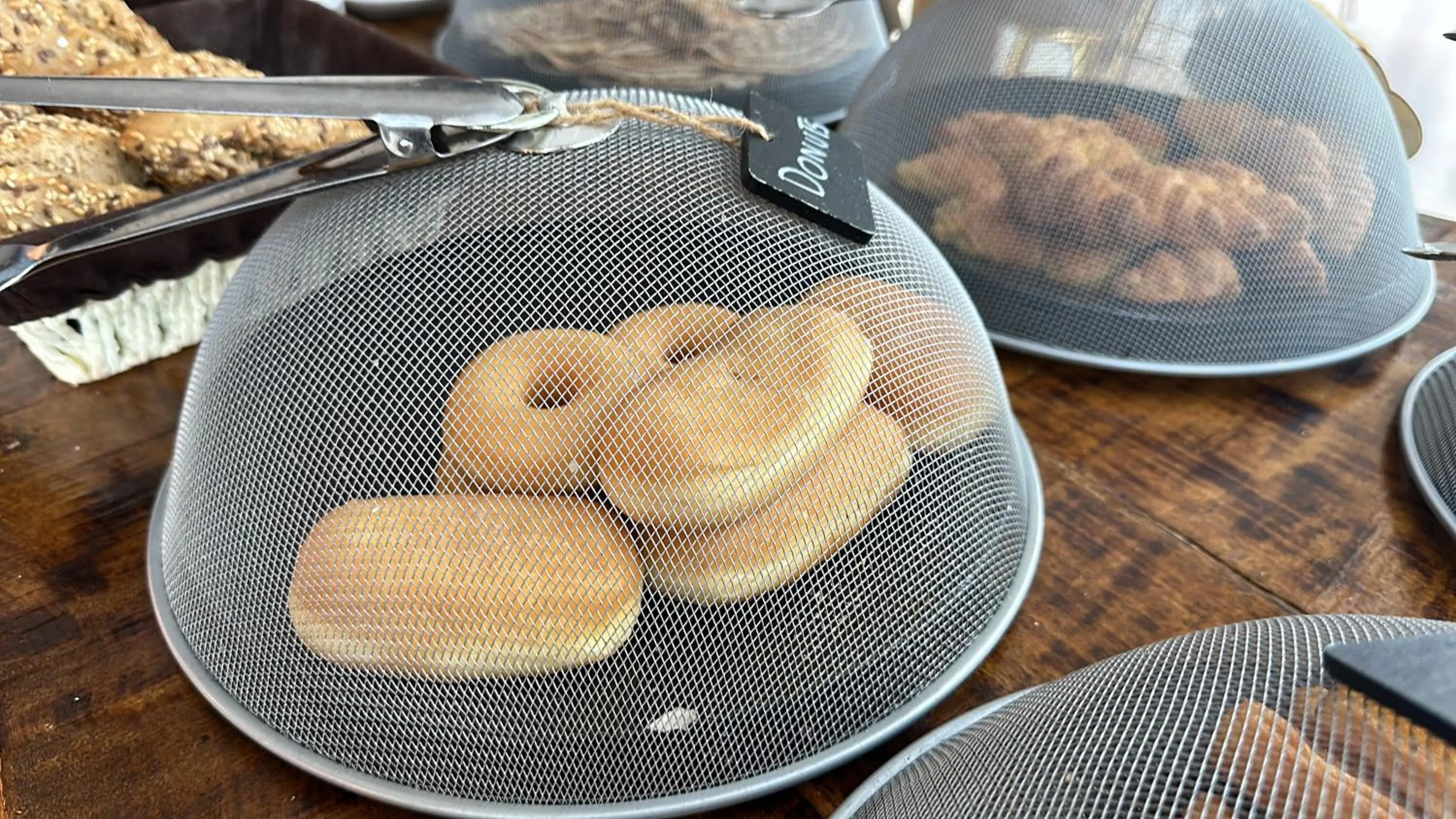 Buffet breakfast in PAIISE Hotels