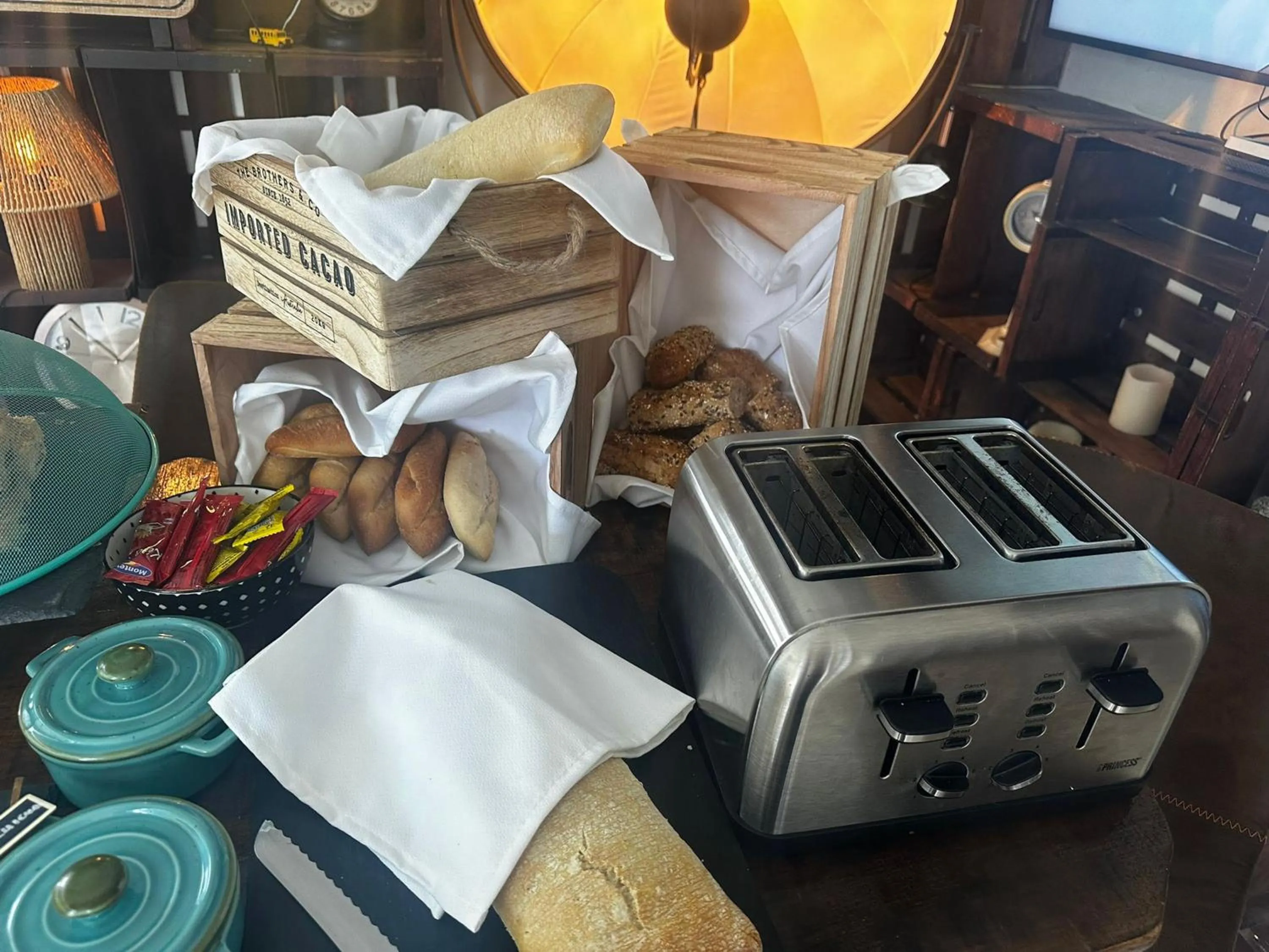 Breakfast in PAIISE Hotels