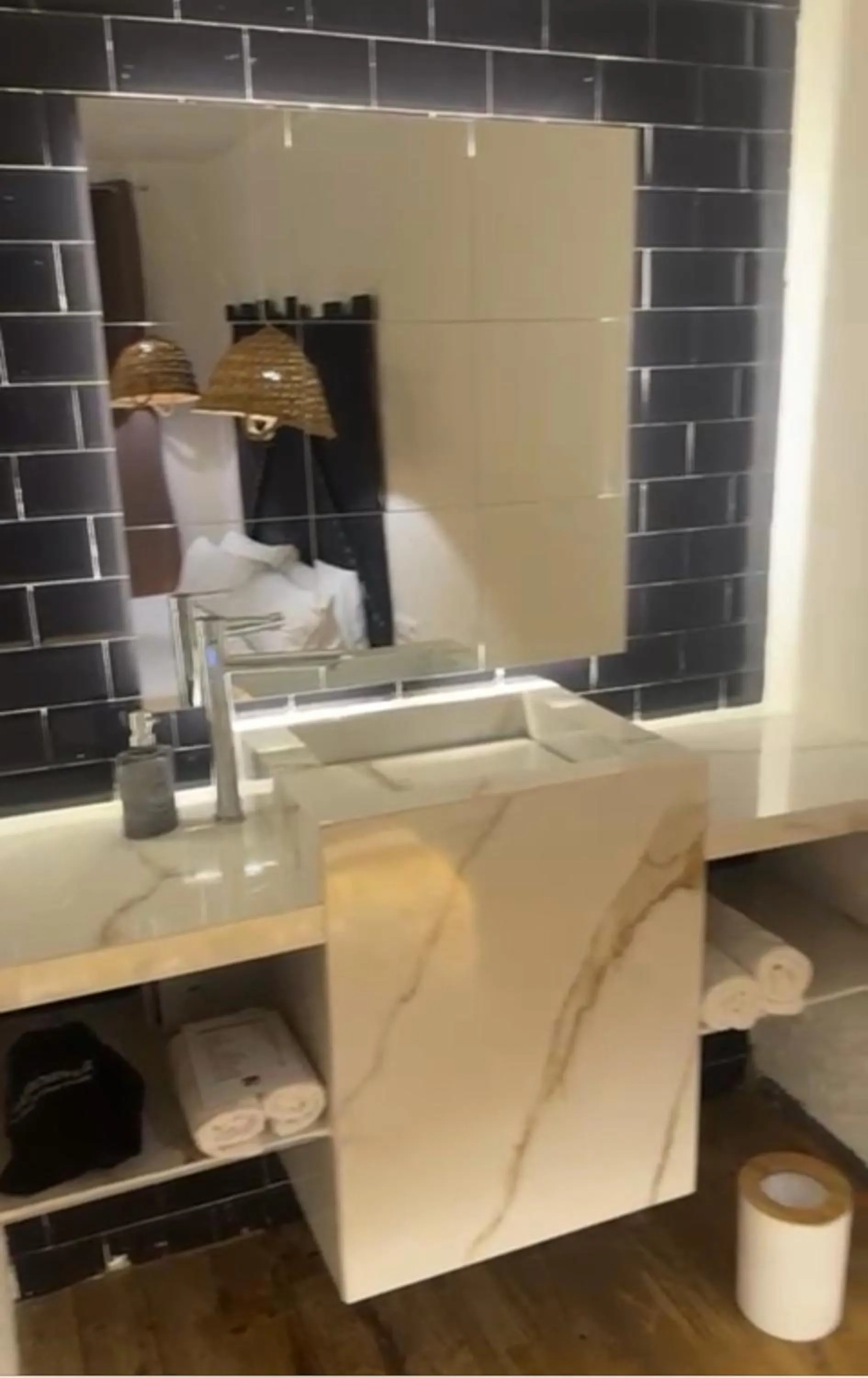 Bathroom in PAIISE Hotels