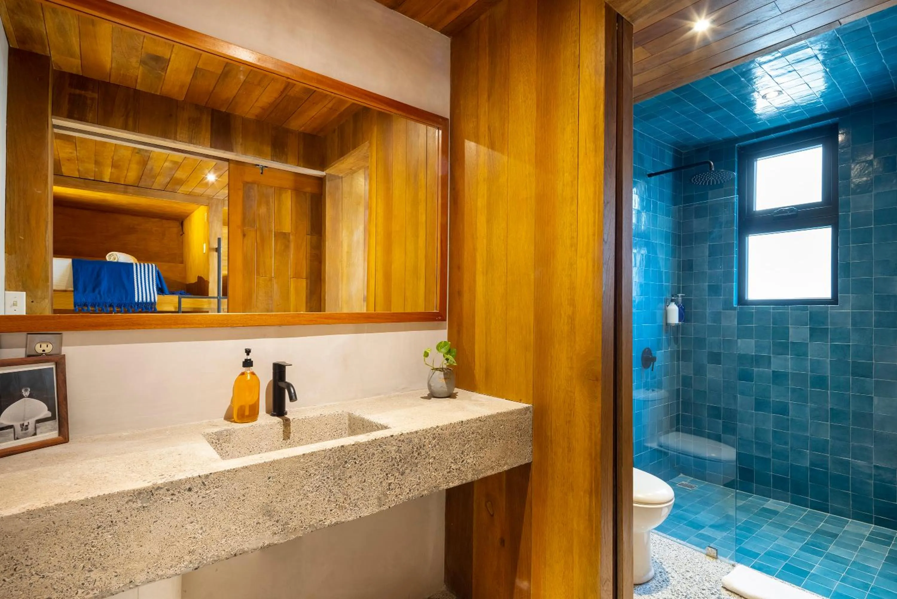 Bathroom in Somos